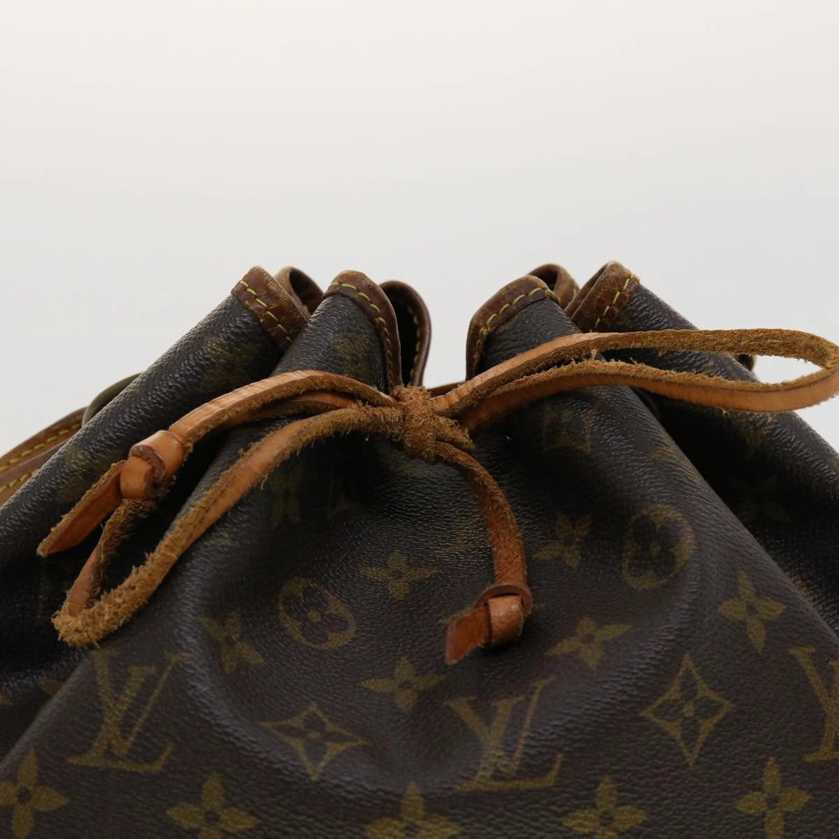 LOUIS VUITTON Monogram Petit Noe Shoulder Bag M42226 LV th3590
