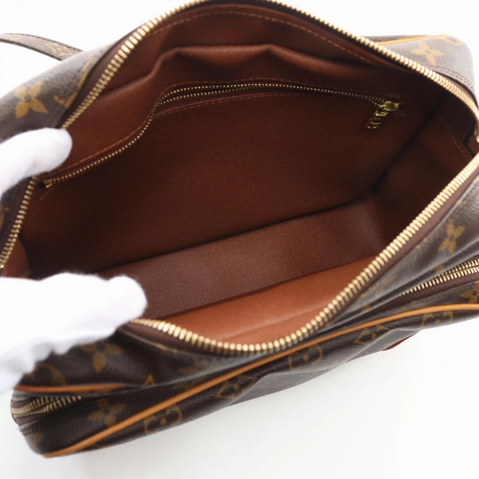 Louis Vuitton Monogram PVC Leather Nile Shoulder Bag
