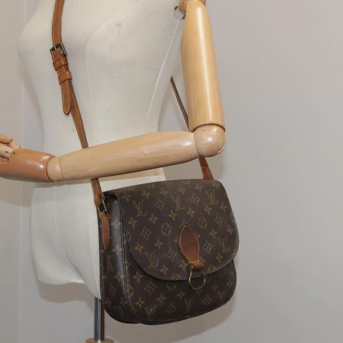 LOUIS VUITTON Monogram Saint Cloud GM Shoulder Bag M51242 LV mr855