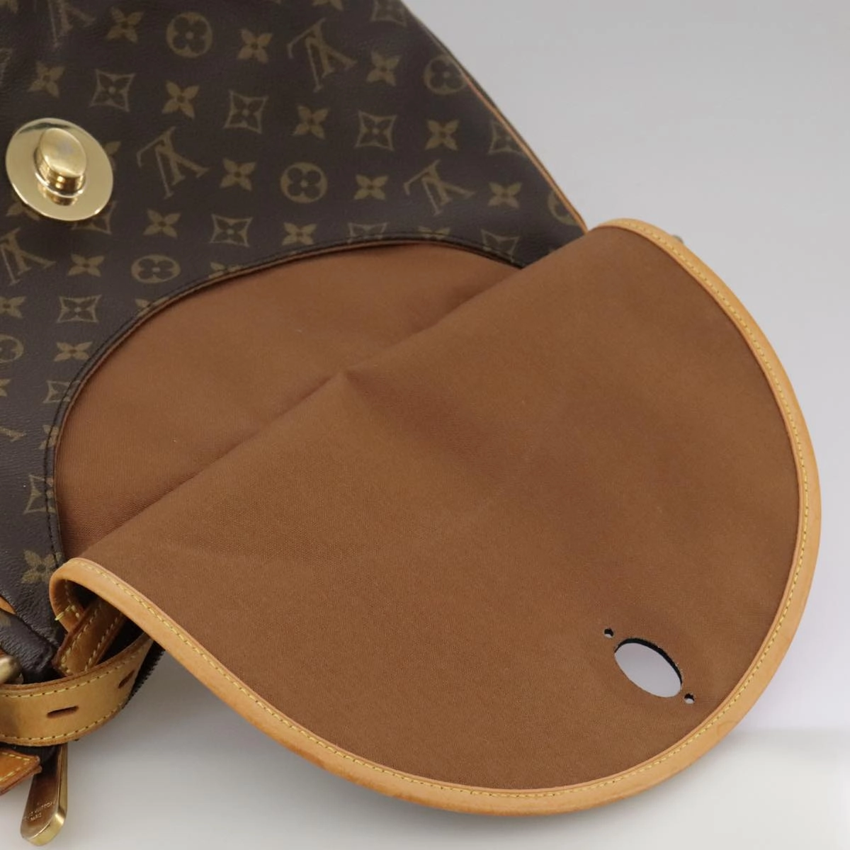LOUIS VUITTON Monogram Tolum GM Shoulder Bag M40075 LV 104442