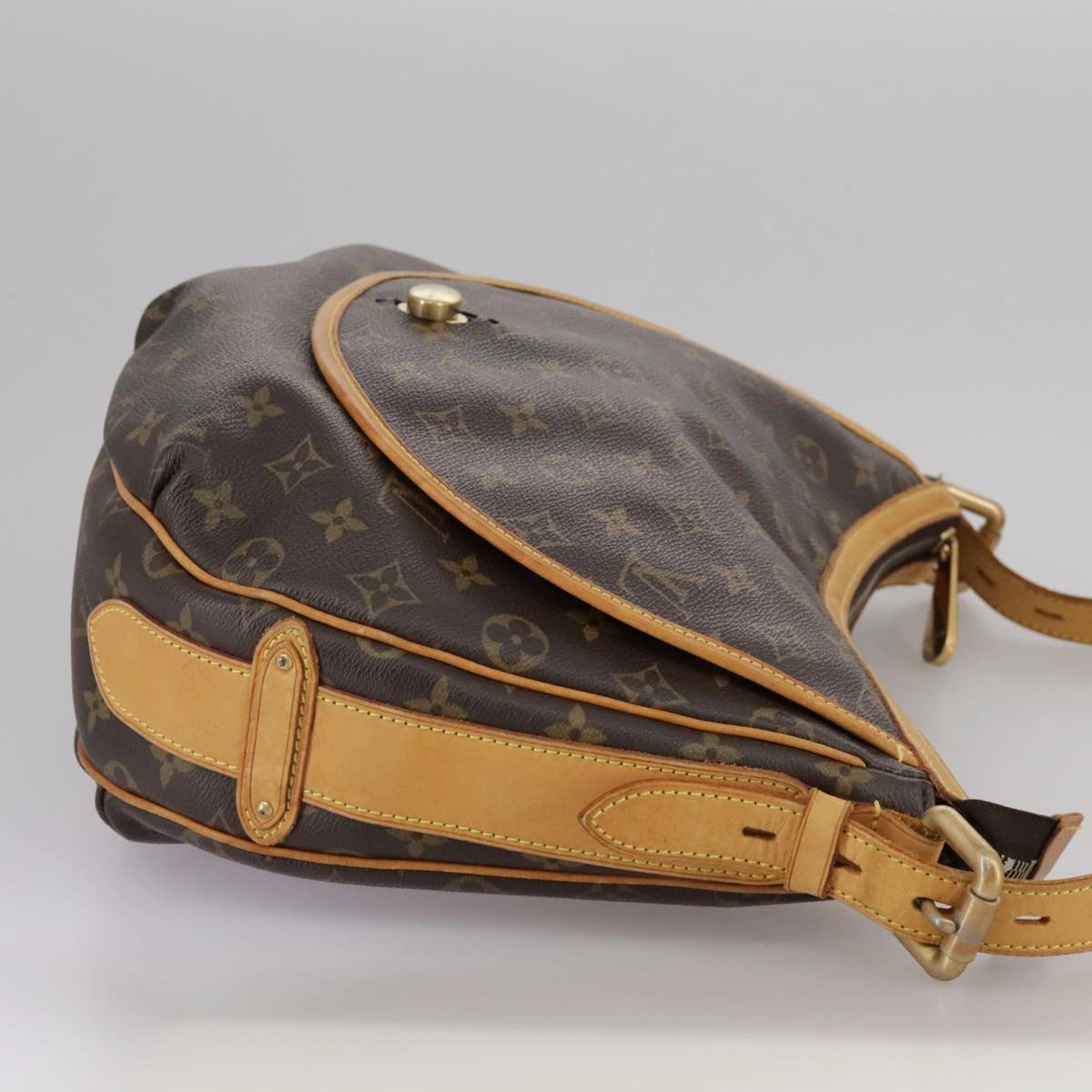 LOUIS VUITTON Monogram Tolum GM Shoulder Bag M40075 LV 104442