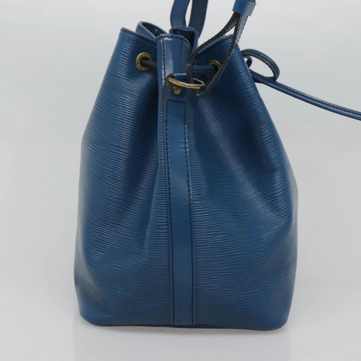 Louis Vuitton No Leather Shoulder Bag (Pre-Owned)