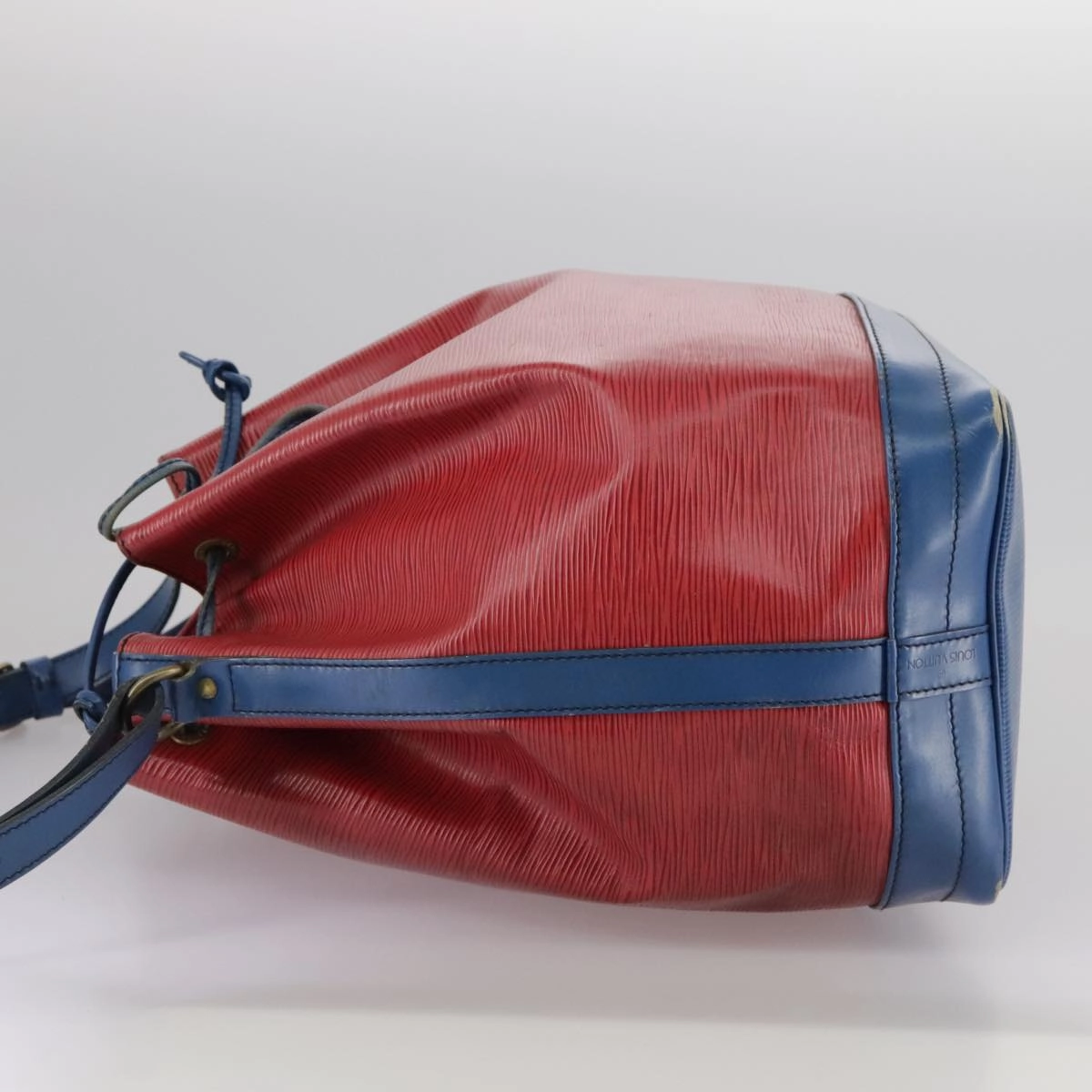 Louis Vuitton No Red Leather Shoulder Bag