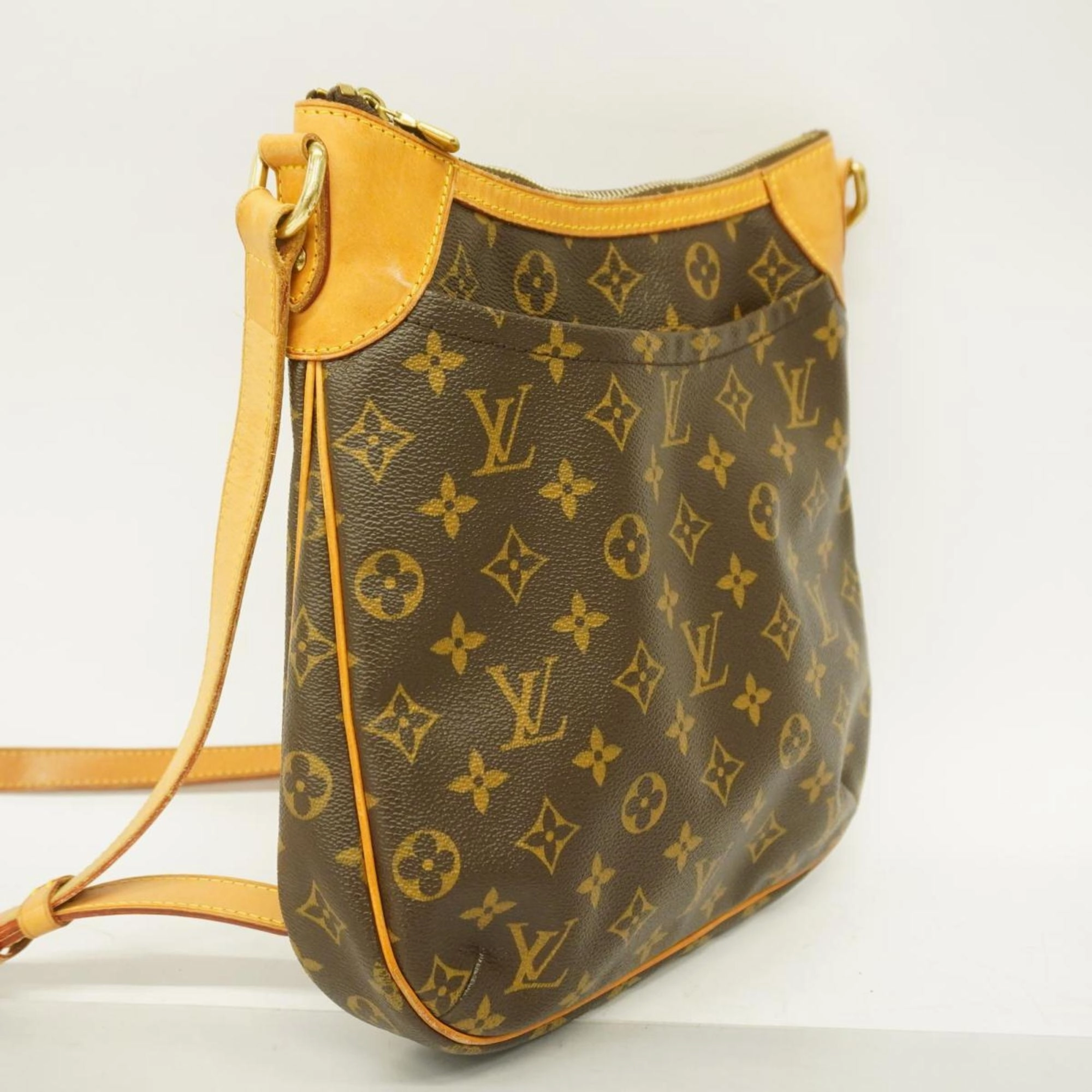 Louis Vuitton Odon  Canvas Shoulder Bag ()