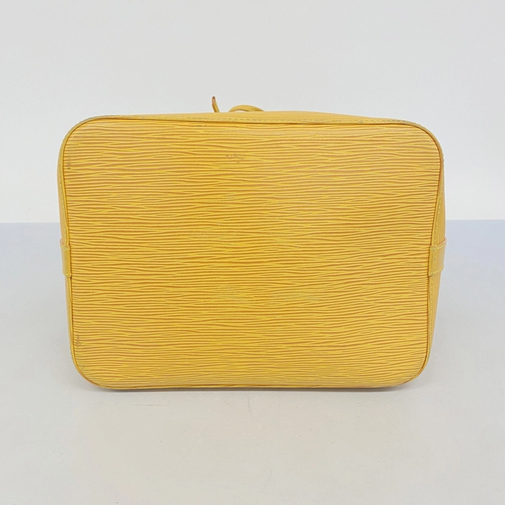 Louis Vuitton Shoulder Bag (Pre-Owned)