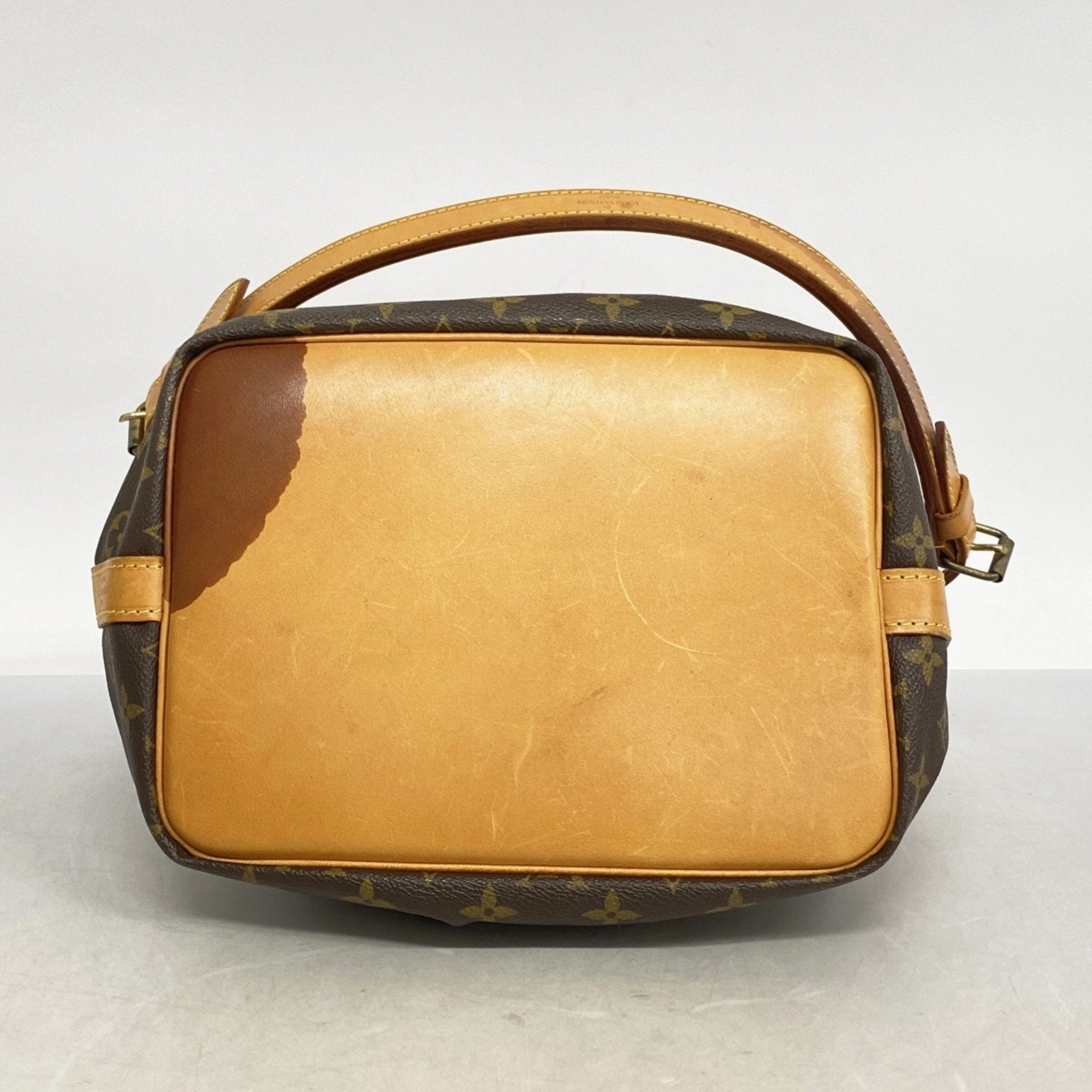 Louis Vuitton Shoulder Bag (Pre-Owned)
