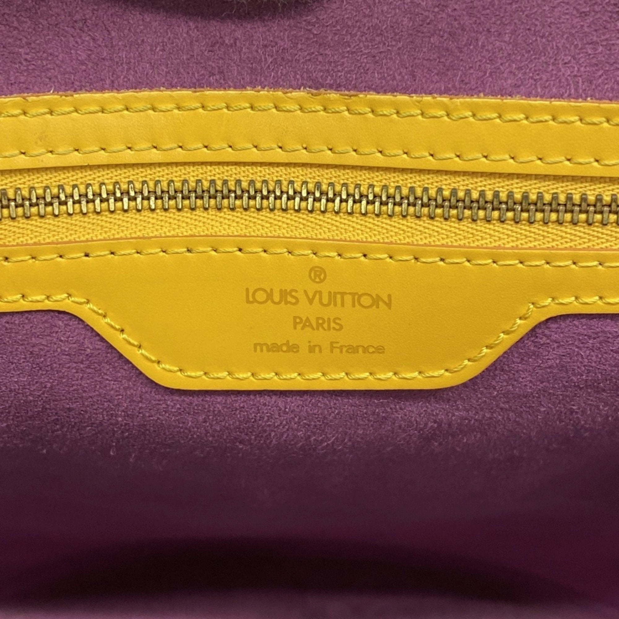 Louis Vuitton Shoulder Bag (Pre-Owned)