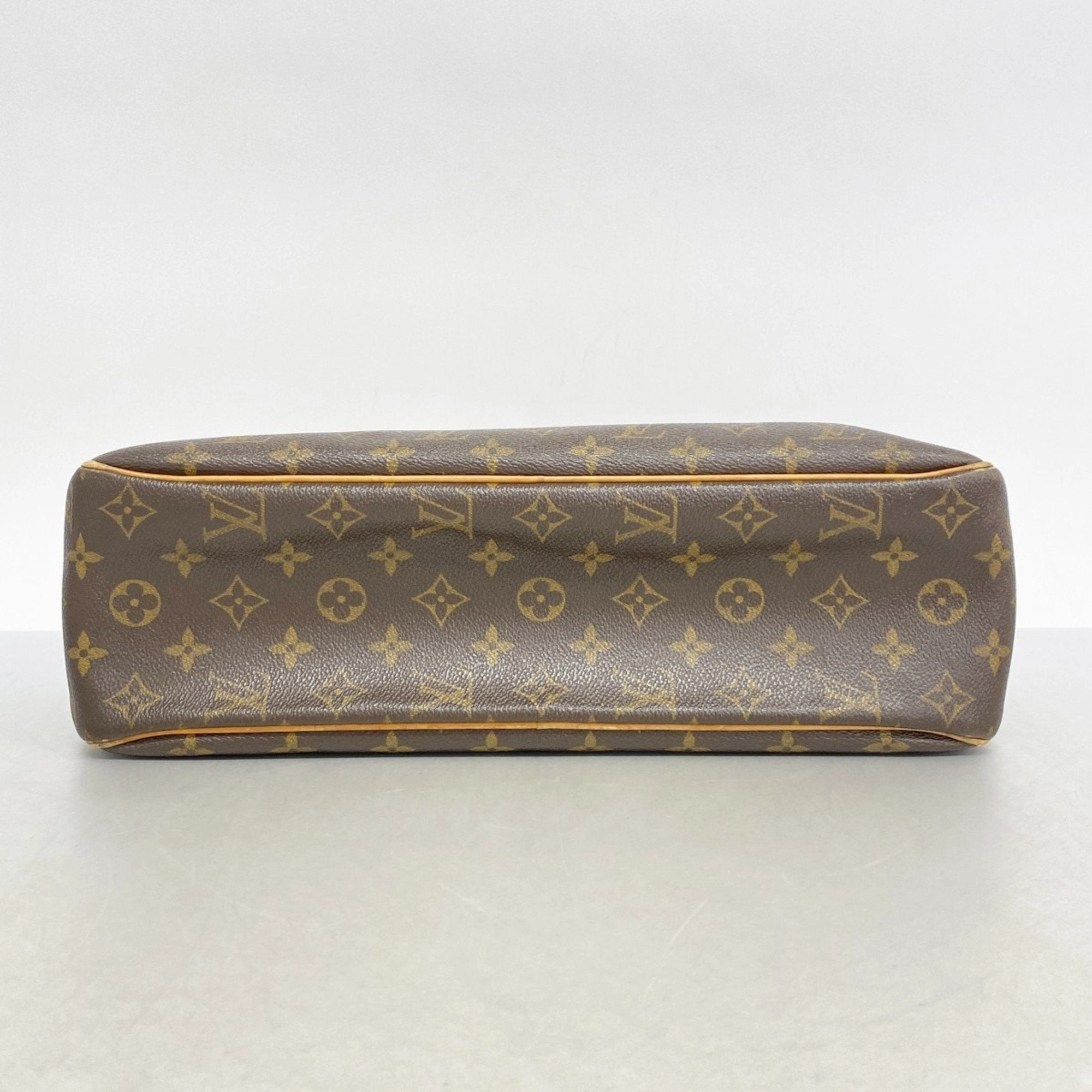 Louis Vuitton Shoulder Bag (Pre-Owned)