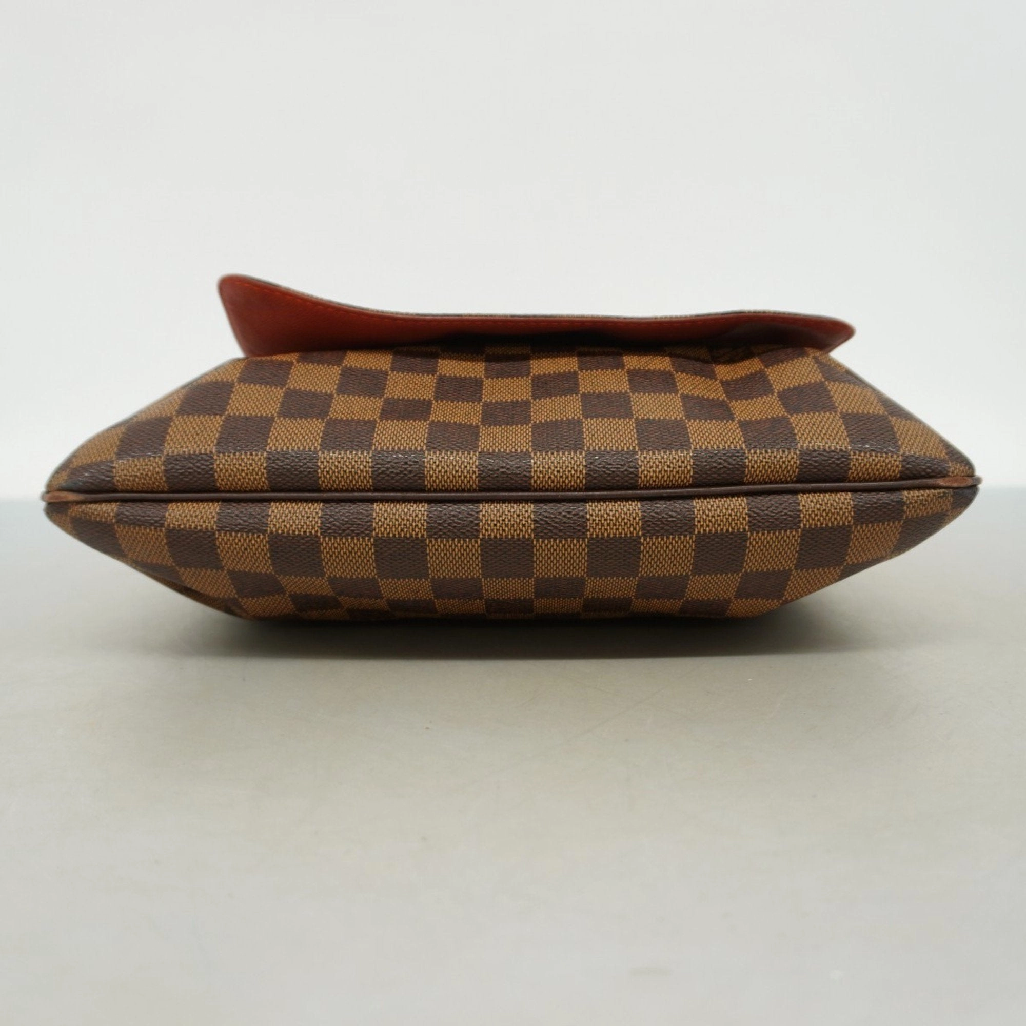 Louis Vuitton Shoulder Bag (Pre-Owned)