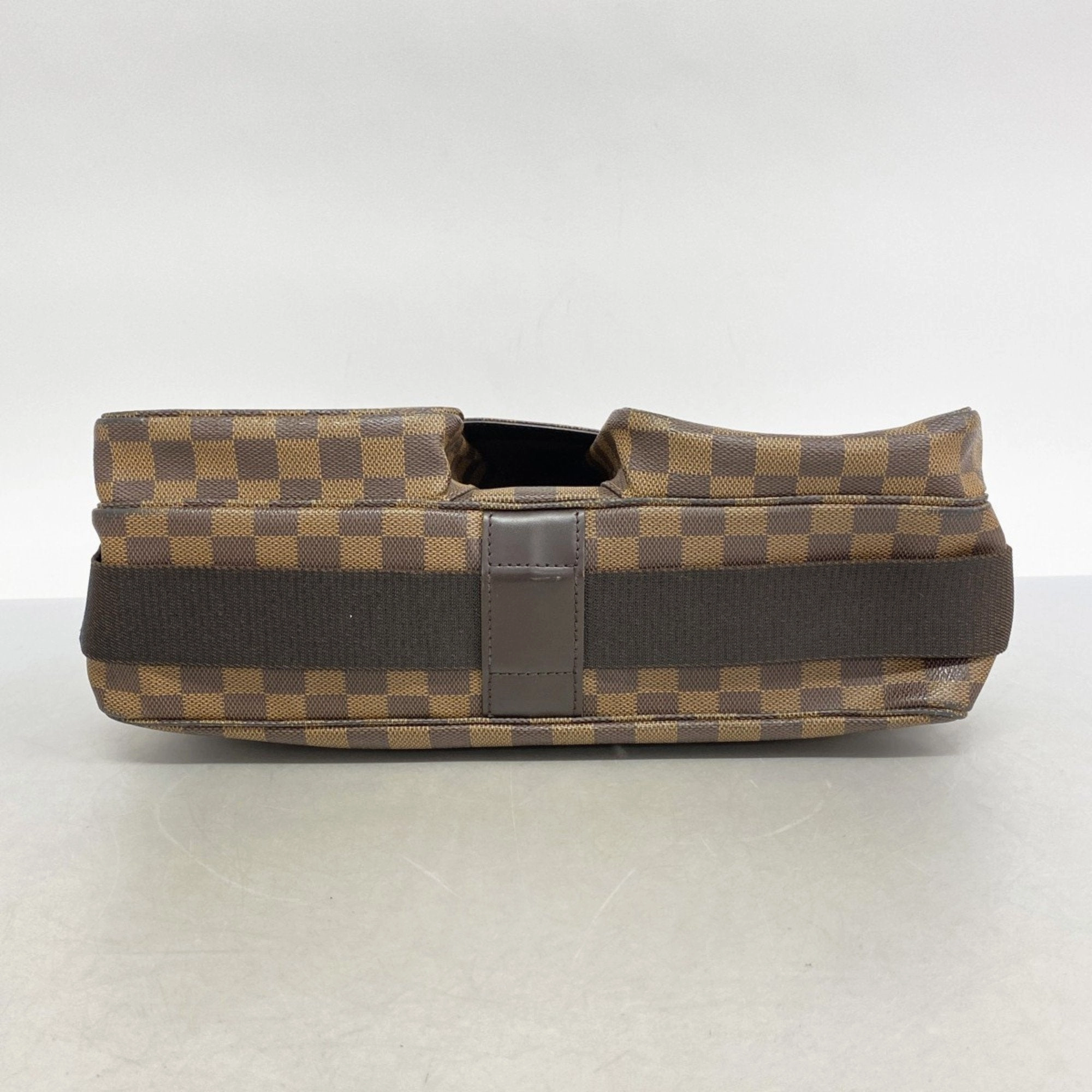 Louis Vuitton Shoulder Bag (Pre-Owned)