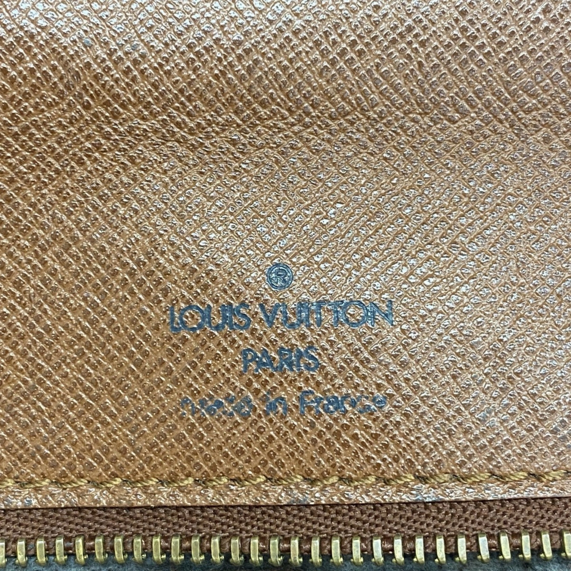 Louis Vuitton Shoulder Bag (Pre-Owned)