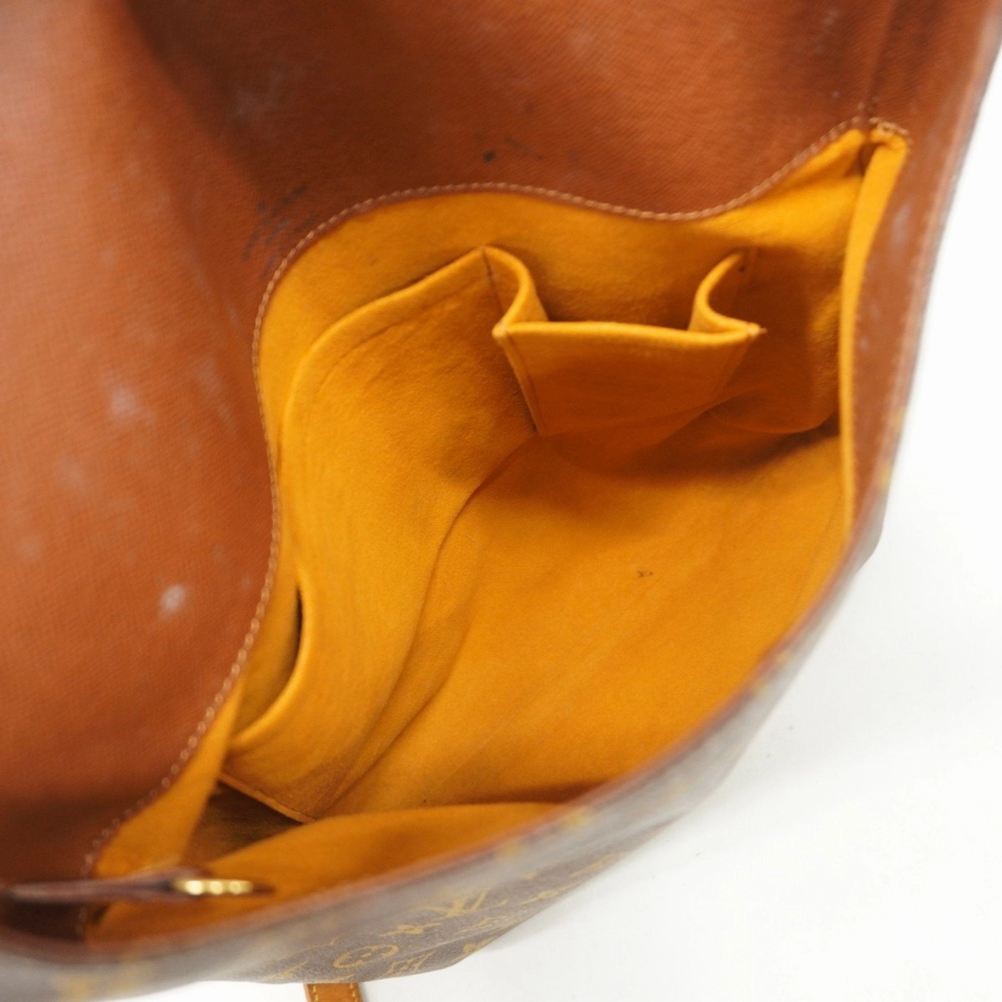 Louis Vuitton Shoulder Bag (Pre-Owned)