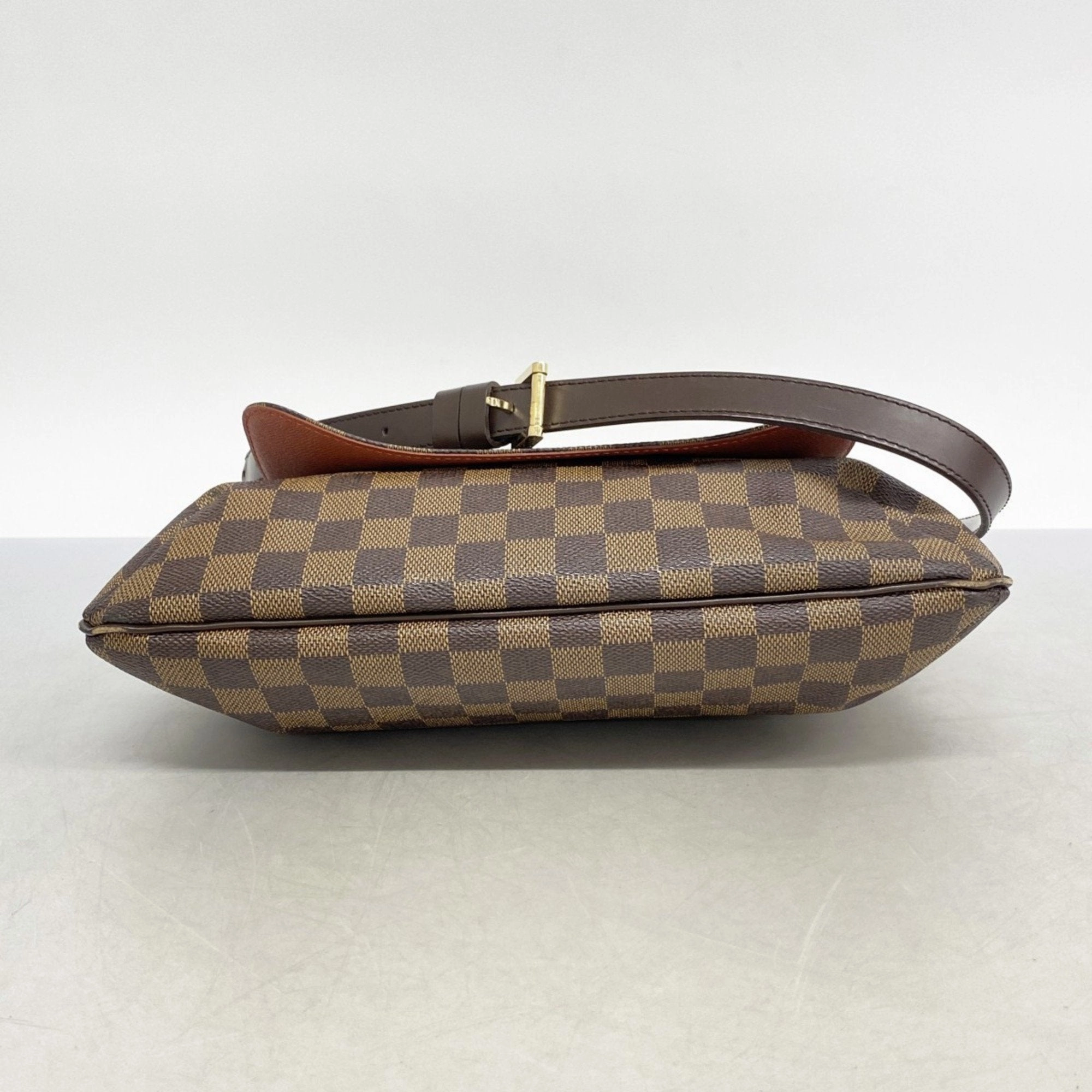 Louis Vuitton Shoulder Bag (Pre-Owned)