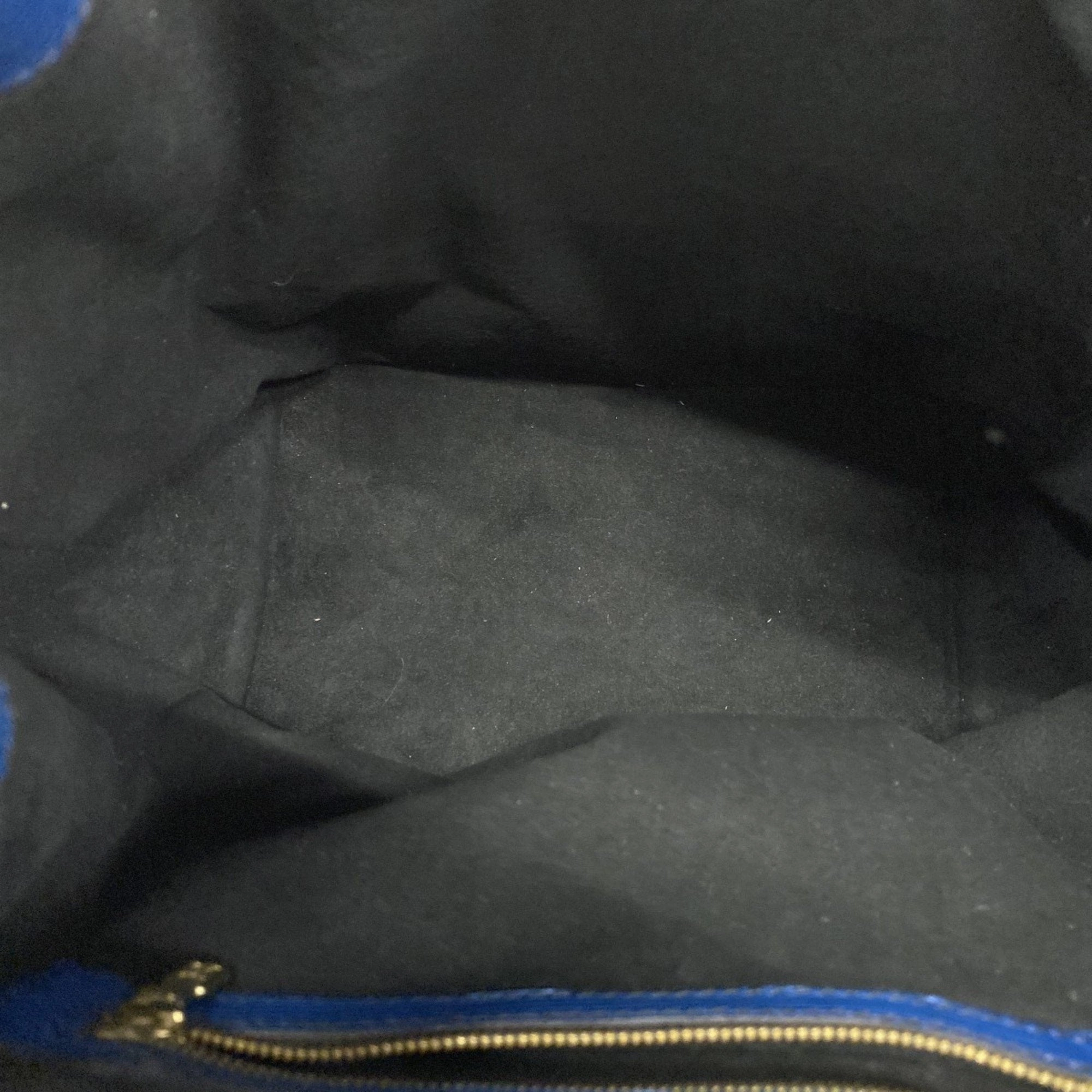 Louis Vuitton Shoulder Bag (Pre-Owned)