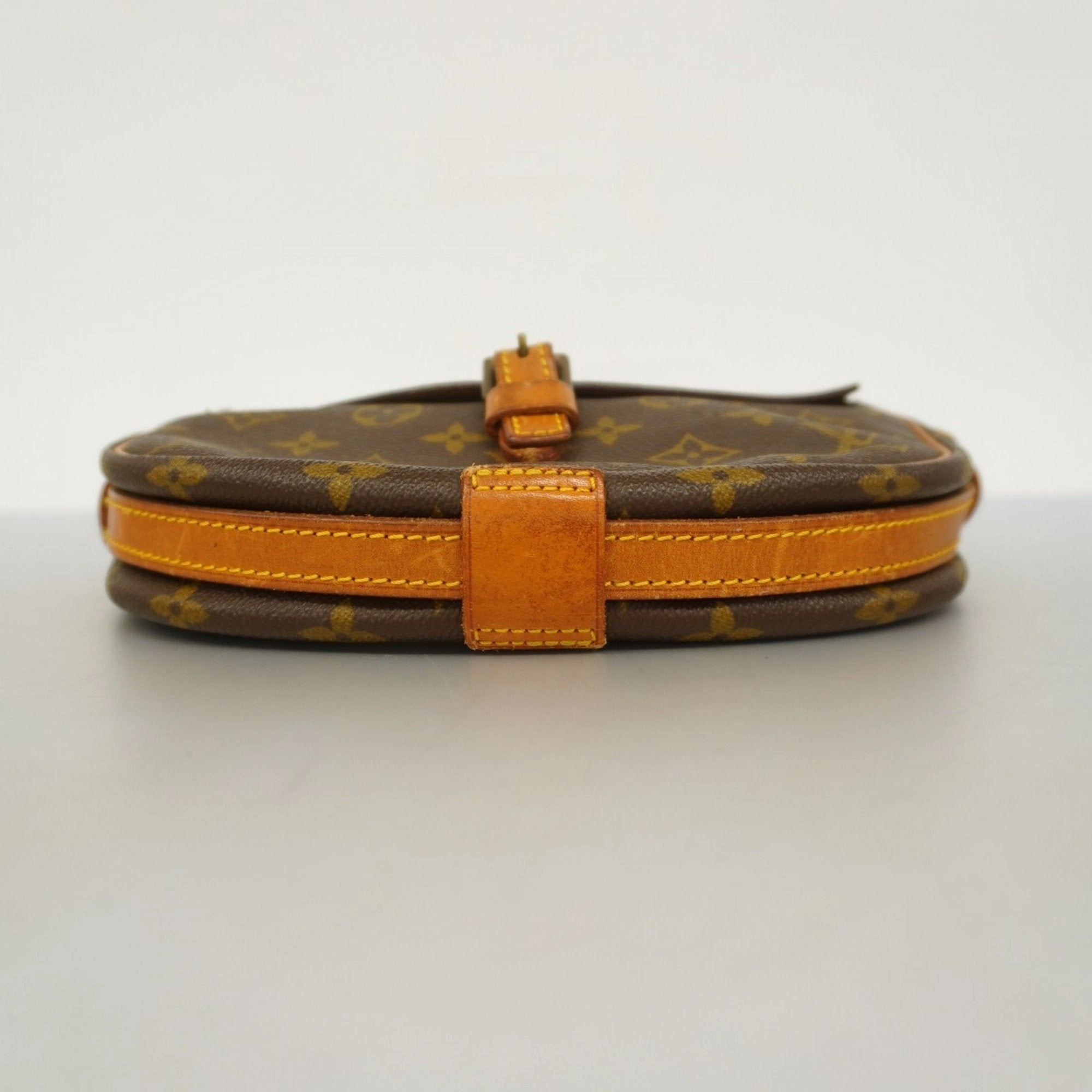Louis Vuitton Shoulder Bag (Pre-Owned)