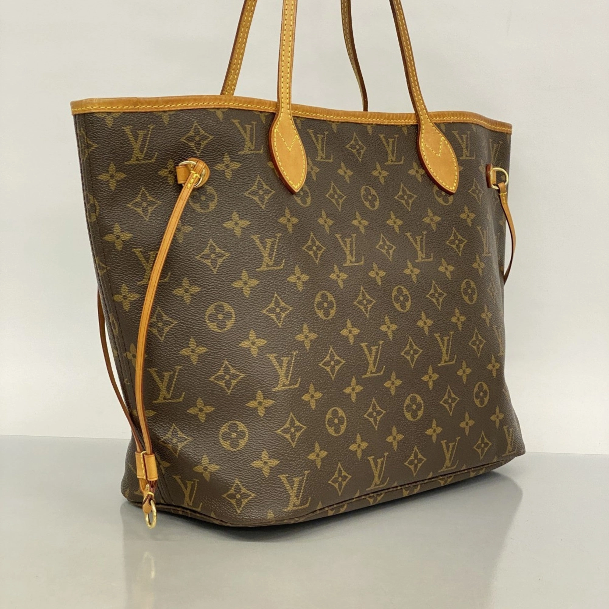 Louis Vuitton Tote Bag (Pre-Owned)