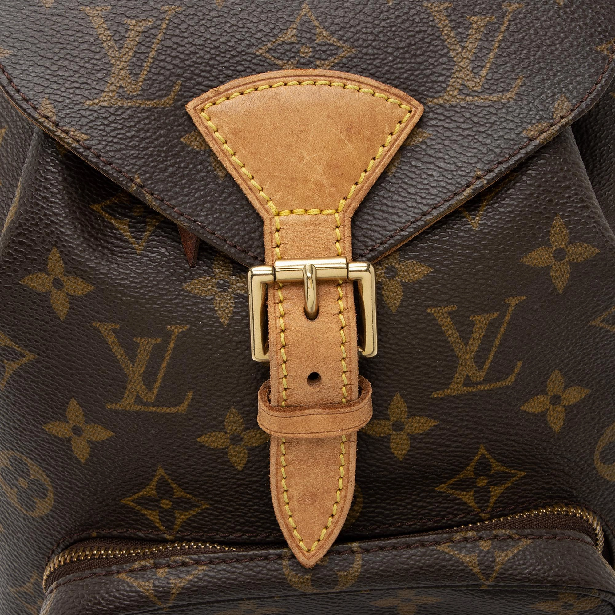 Louis Vuitton Vintage Monogram Canvas Montsouris MM Backpack (SHF-rQuQek)