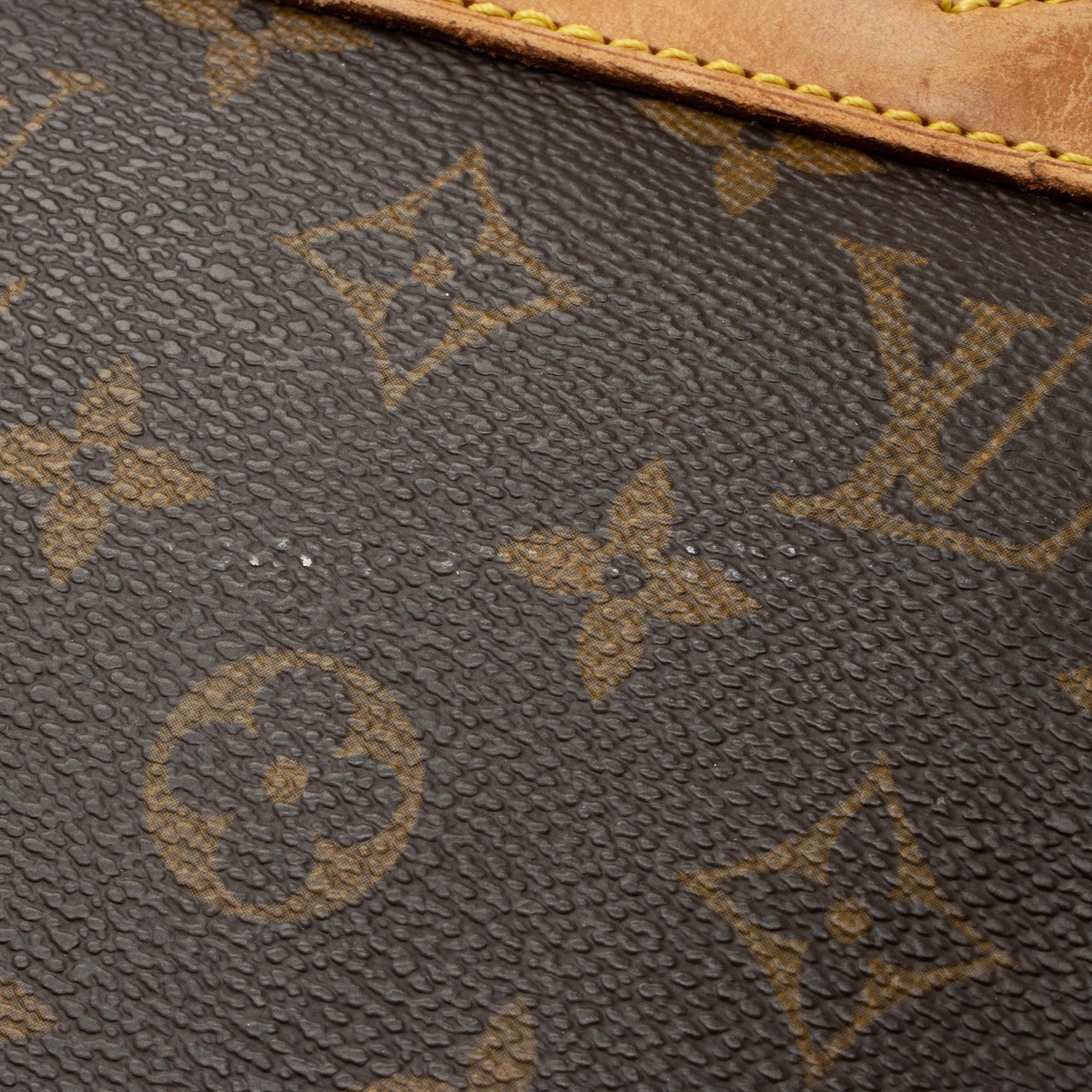 Louis Vuitton Vintage Monogram Canvas Montsouris MM Backpack (SHF-rQuQek)
