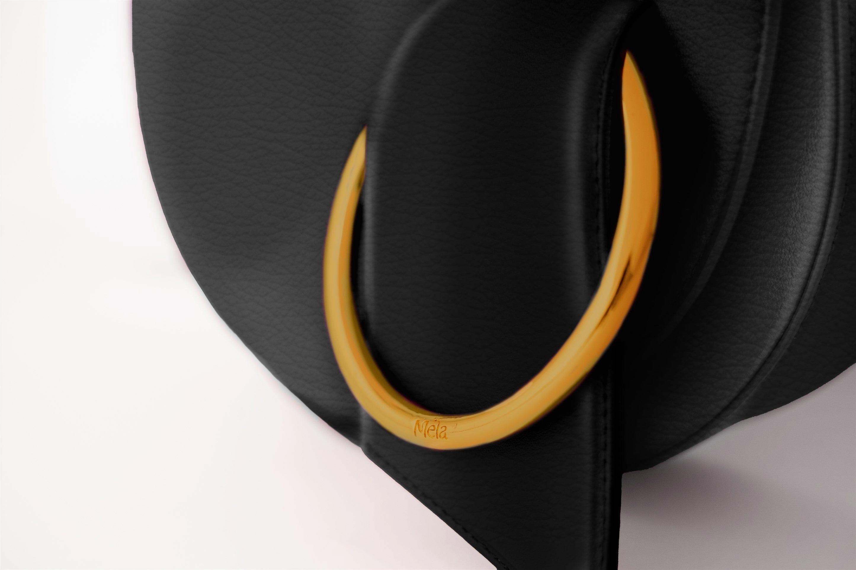 Luna Apple Leather Vegan Shoulder Bag | Black