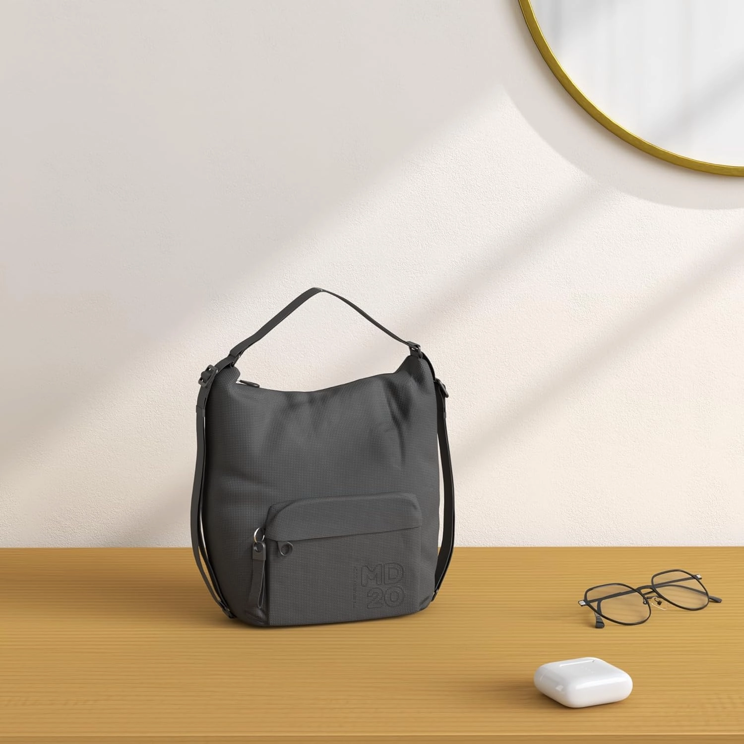 Mandarina Duck Md20