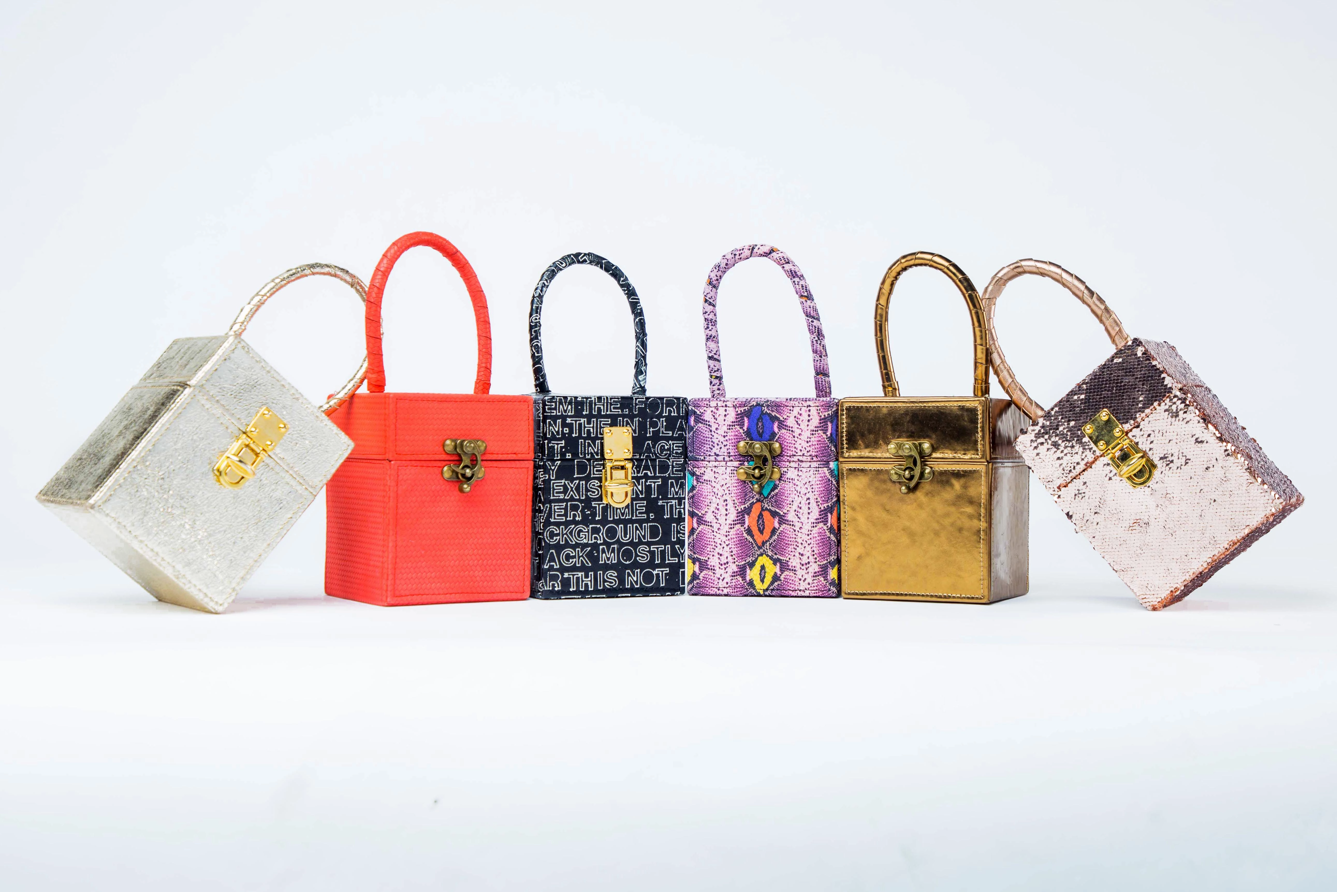 Manhattan Medium Box Bag