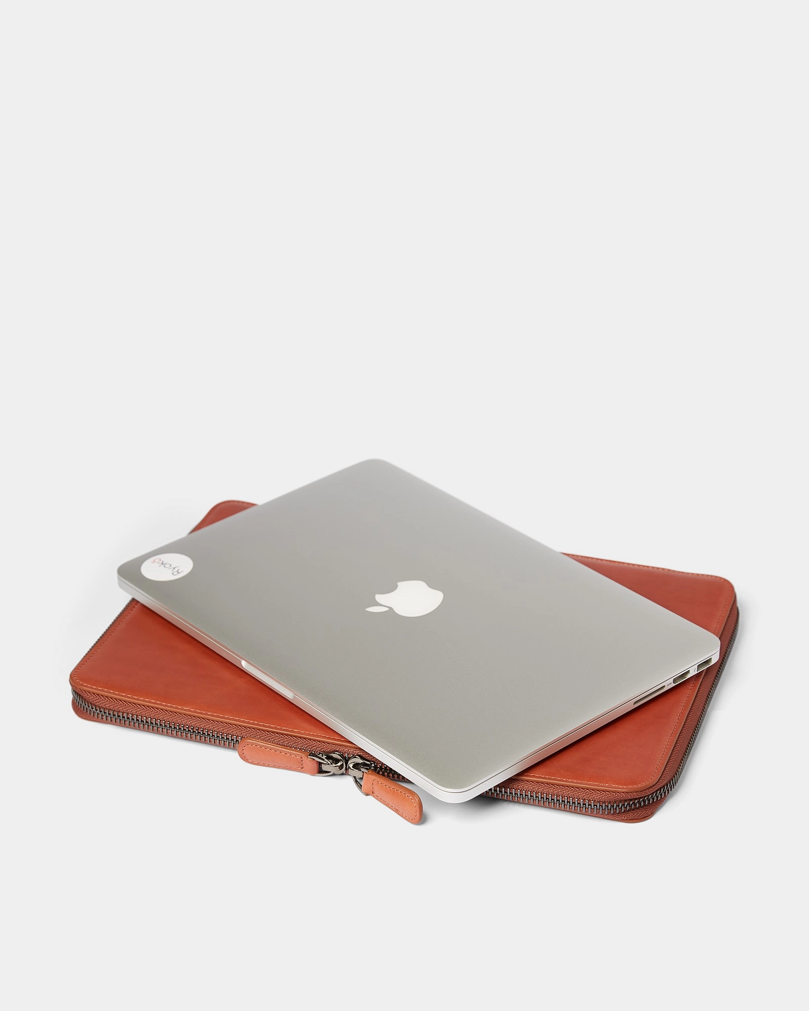 Mark Tech Portfolio | Tan