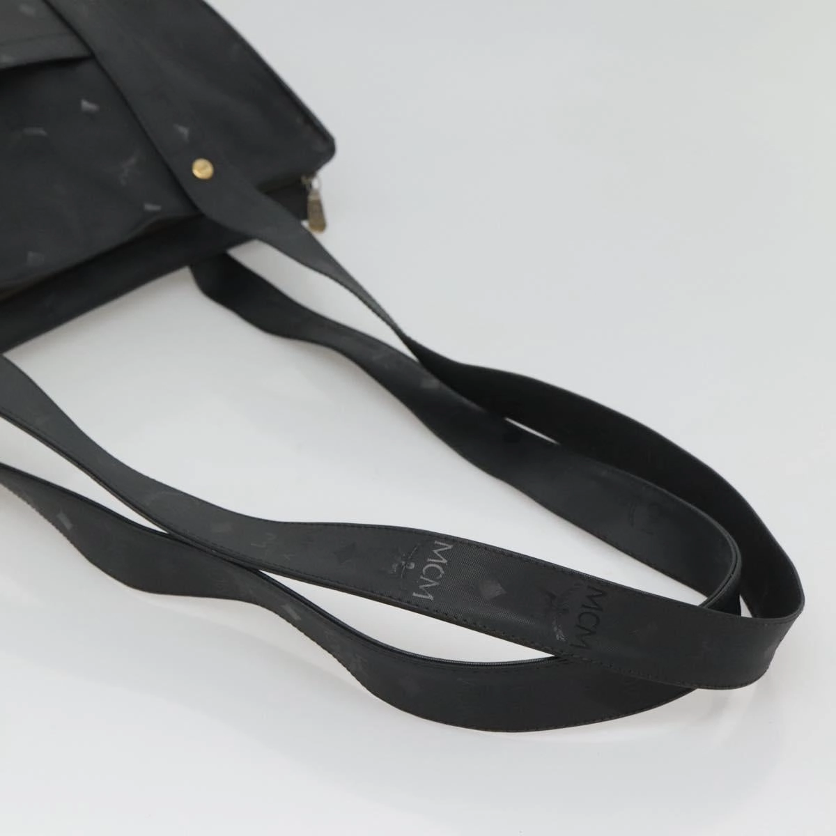 MCM Visetos Canvas Shoulder Bag (Pre-Owned)