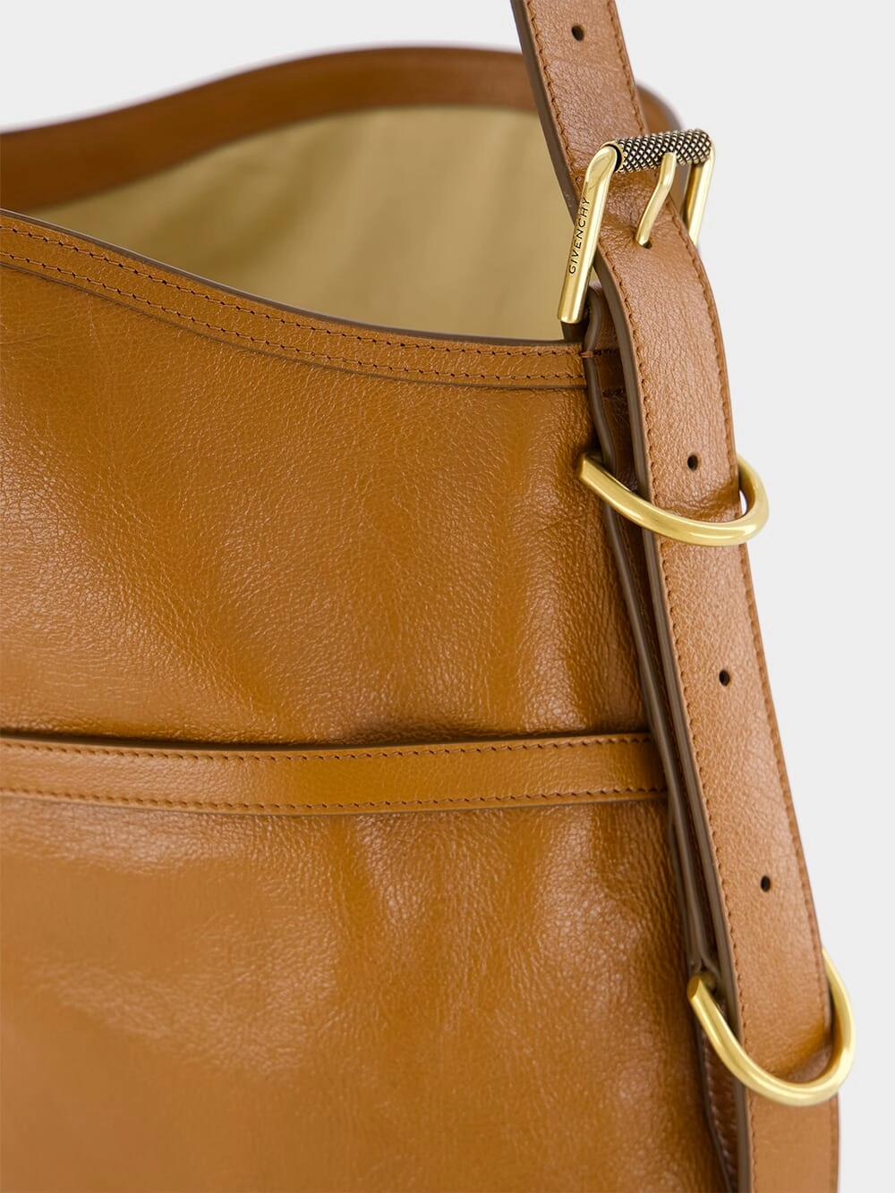 Medium Voyou Tan Leather Shoulder Bag