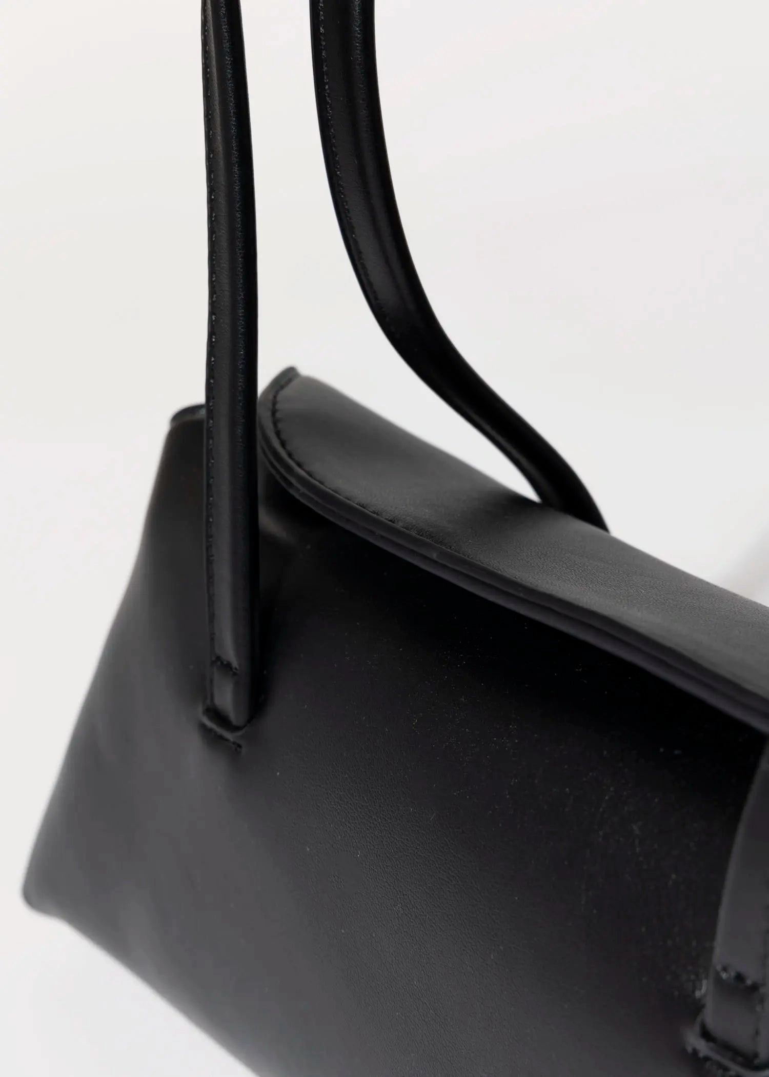 Merlinda Shoulder Bag