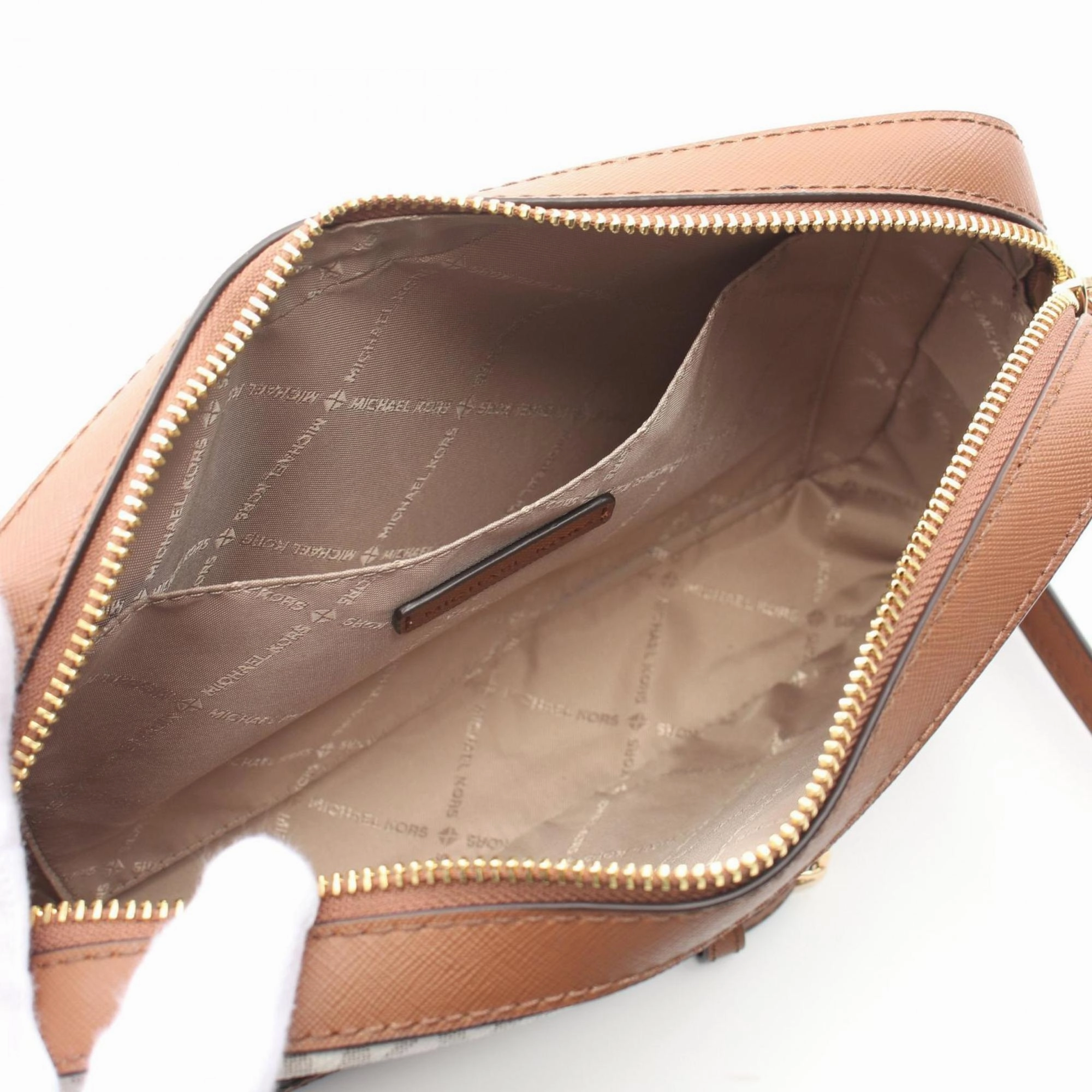 Michael Kors Jet Set Canvas Shoulder Bag (Pre-Owned)