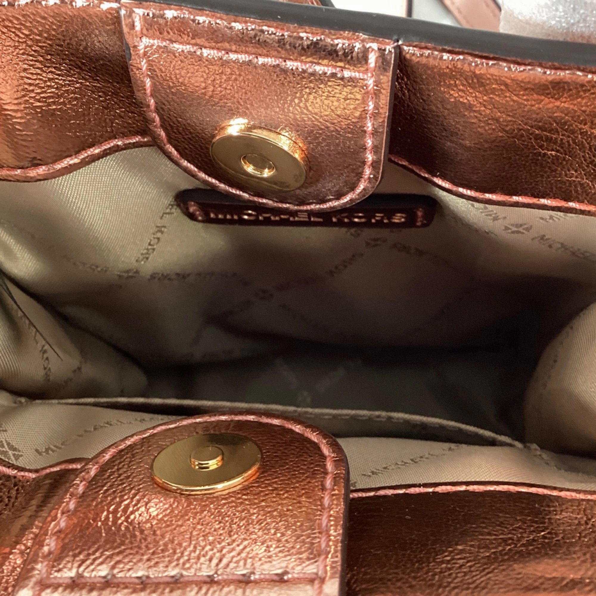 Michael Kors Mercer XS Hand Bag in Prim Rose Leather
