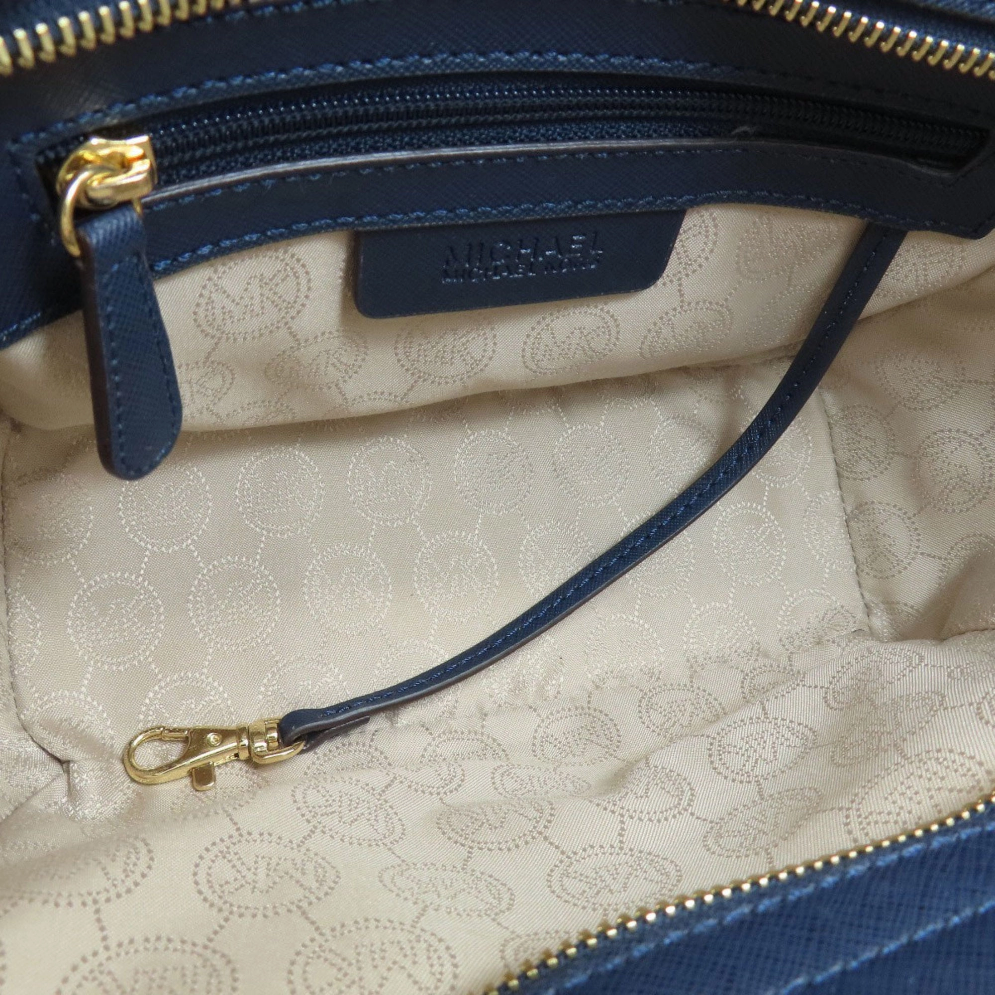 Michael Kors  Pvc Shoulder Bag (Pre-Owned)