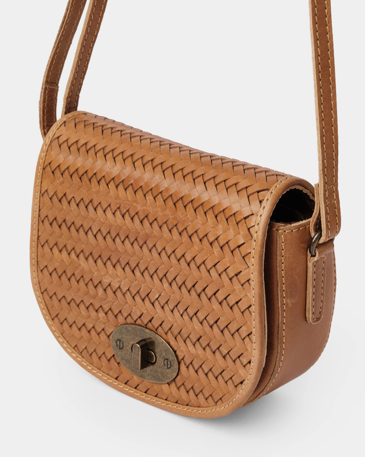 Milan Halfmoon Woven Bag | Tan