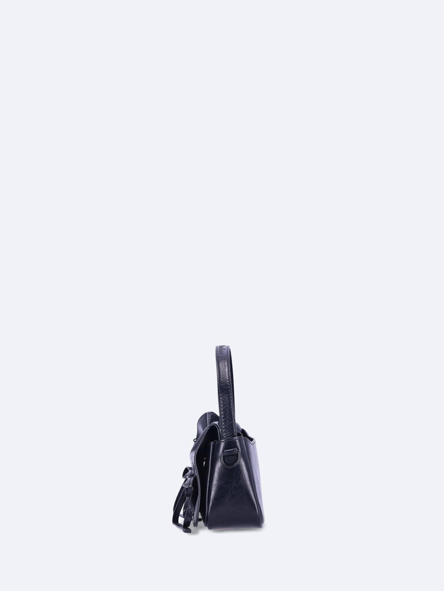 Multipocket micro shiny leather bag