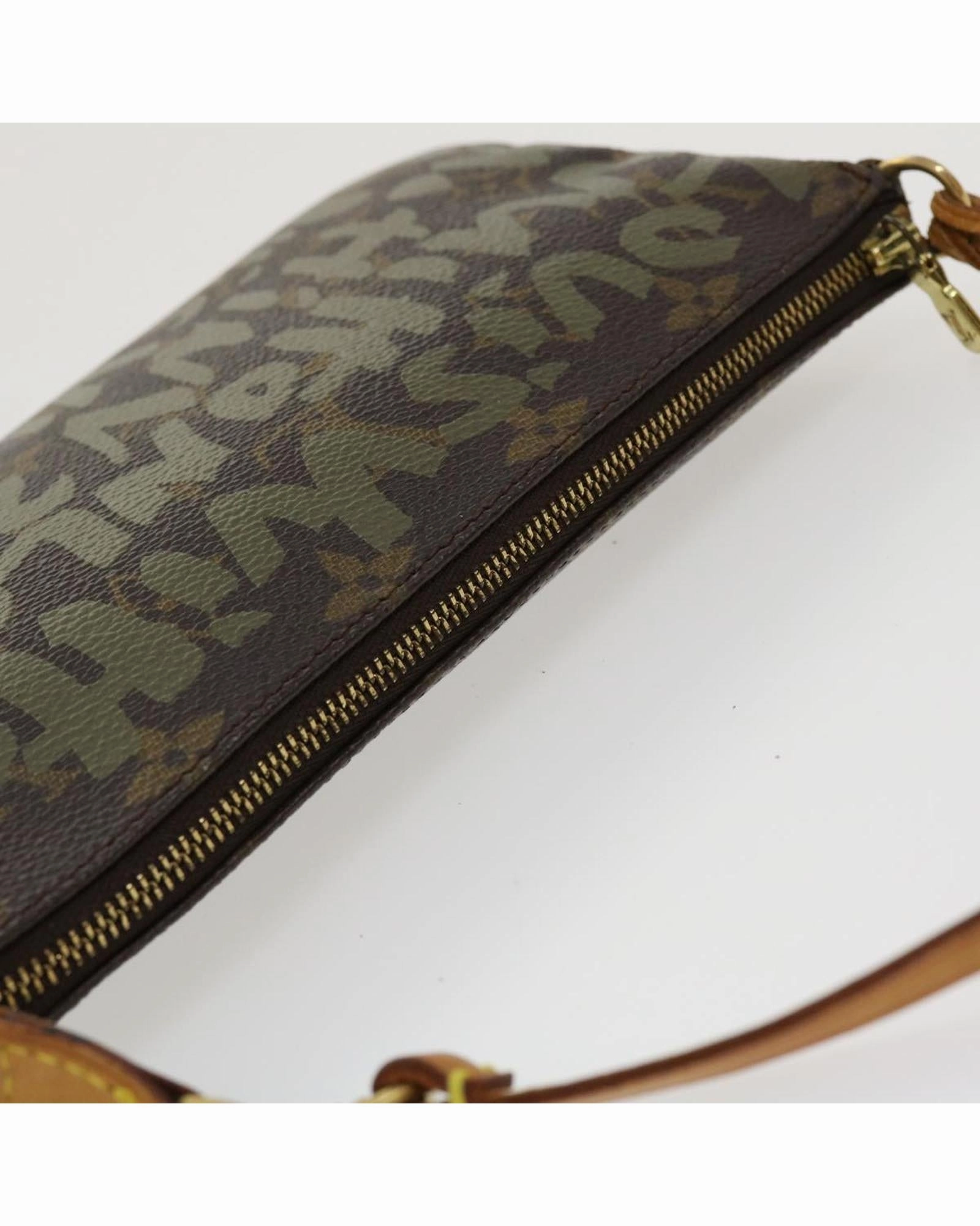 Pochette Graffiti Shoulder Bag
