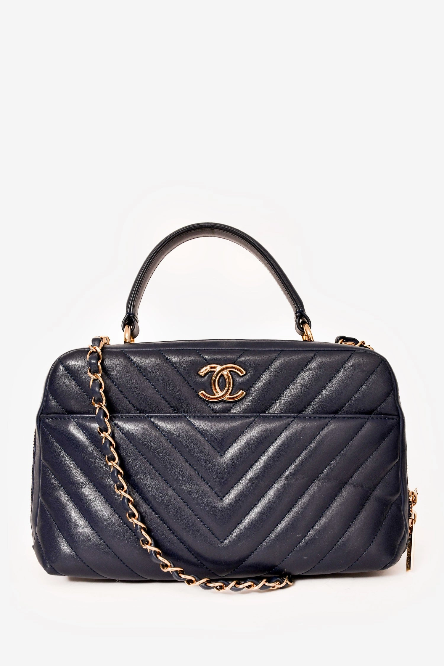 Pre-Loved Chanel 2018 Navy Chevron Leather Medium Trendy Bowling Top Handle