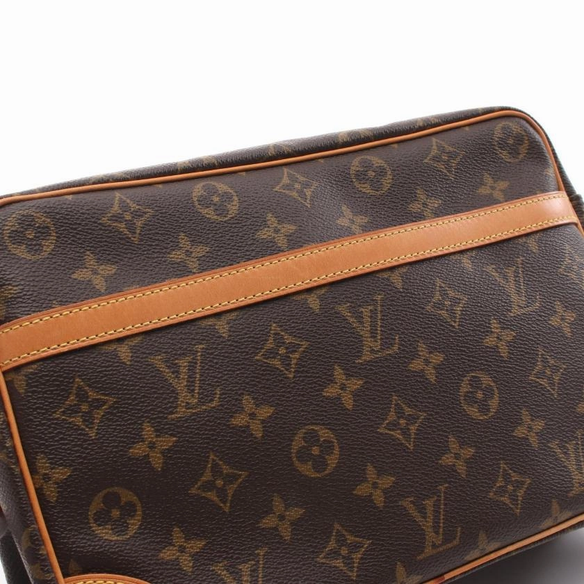 Pre-loved Louis Vuitton Trocadero 30 Monogram Shoulder Bag PVC Leather Brown