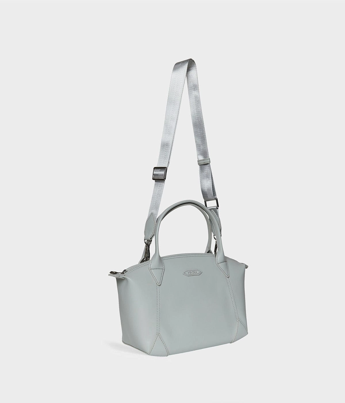 Pretty Apple Skin Vegan Leather Shoulder Bag | Pearl Grey