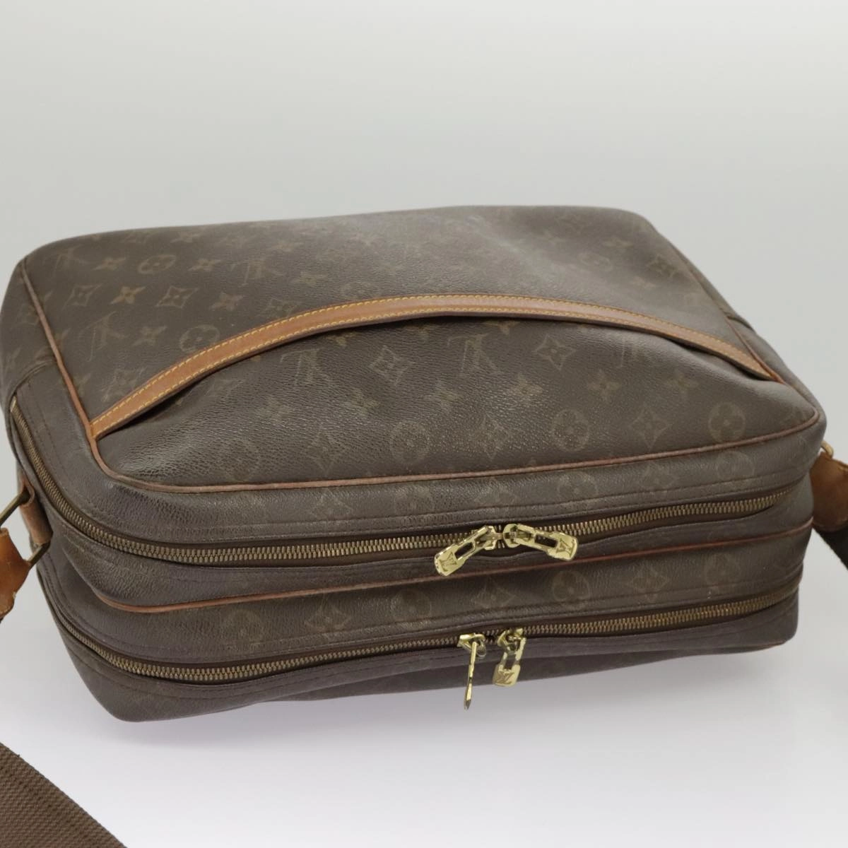 Reporter PM Shoulder Bag M45254