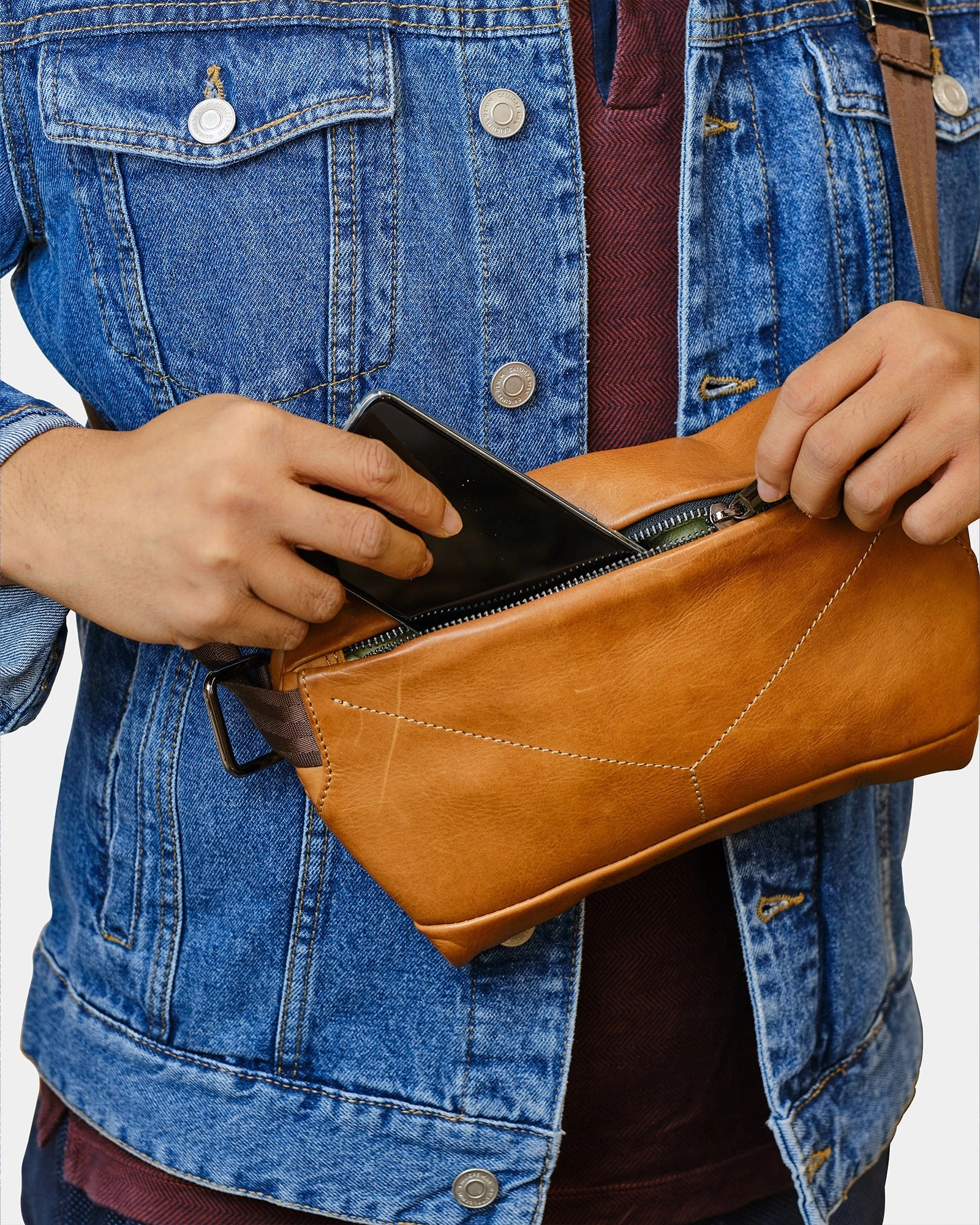 S'pore Sling Bag | Tan
