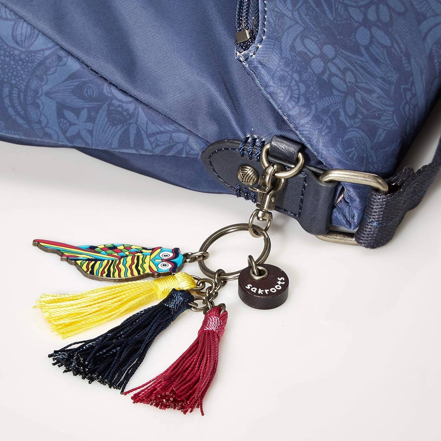 Sakroots Crossbody Bag in Eco-Twill, Multifunctional Purse with Adjustable Strap & Zipper Pockets