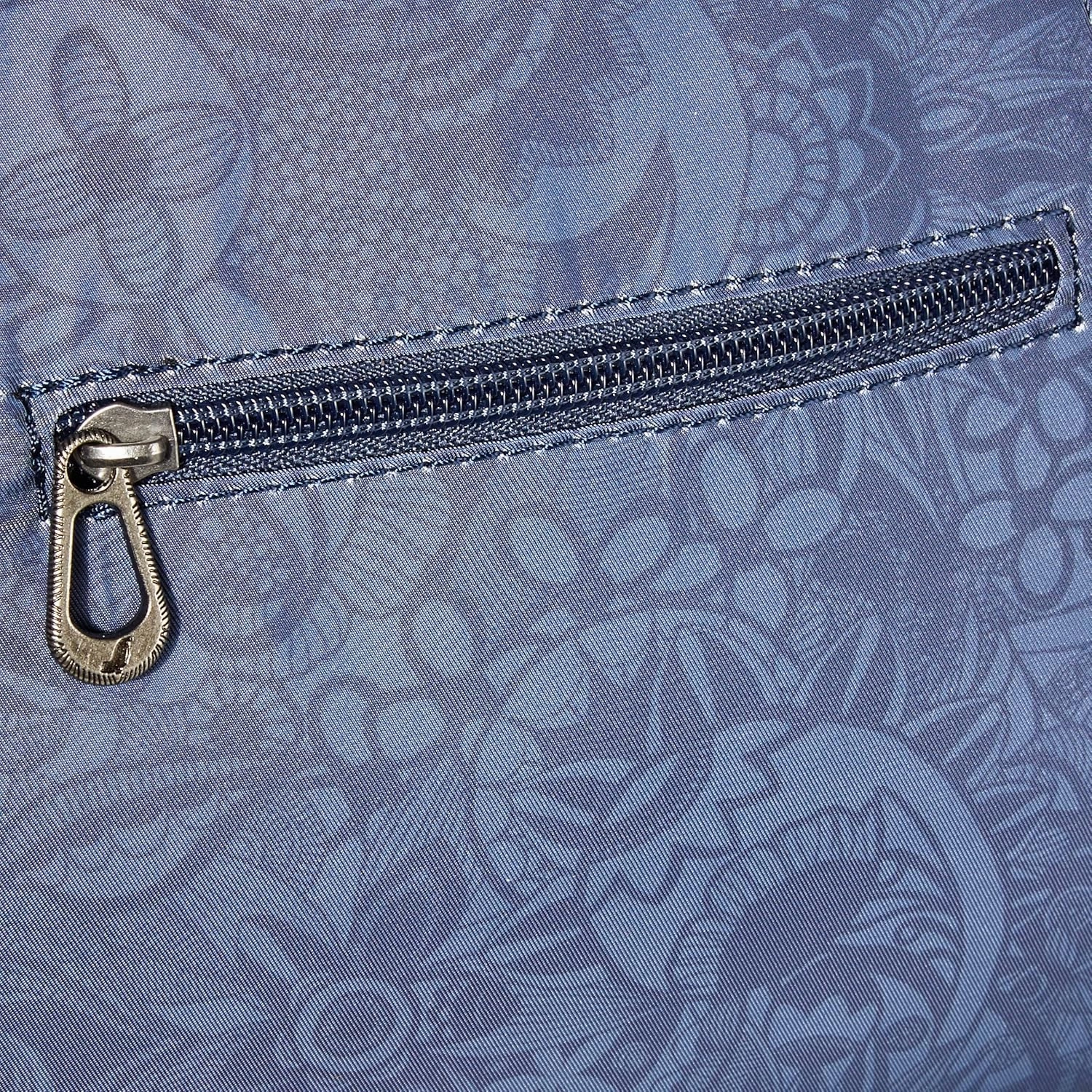 Sakroots Crossbody Bag in Eco-Twill, Multifunctional Purse with Adjustable Strap & Zipper Pockets
