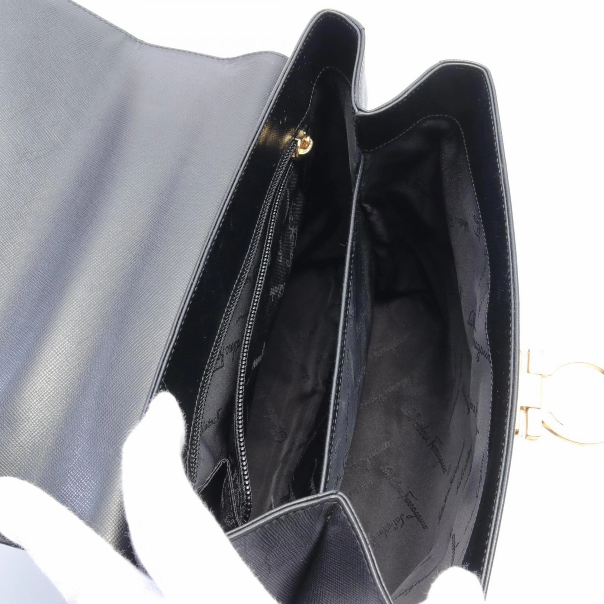 Salvatore Ferragamo  Leather Handbag (Pre-Owned)