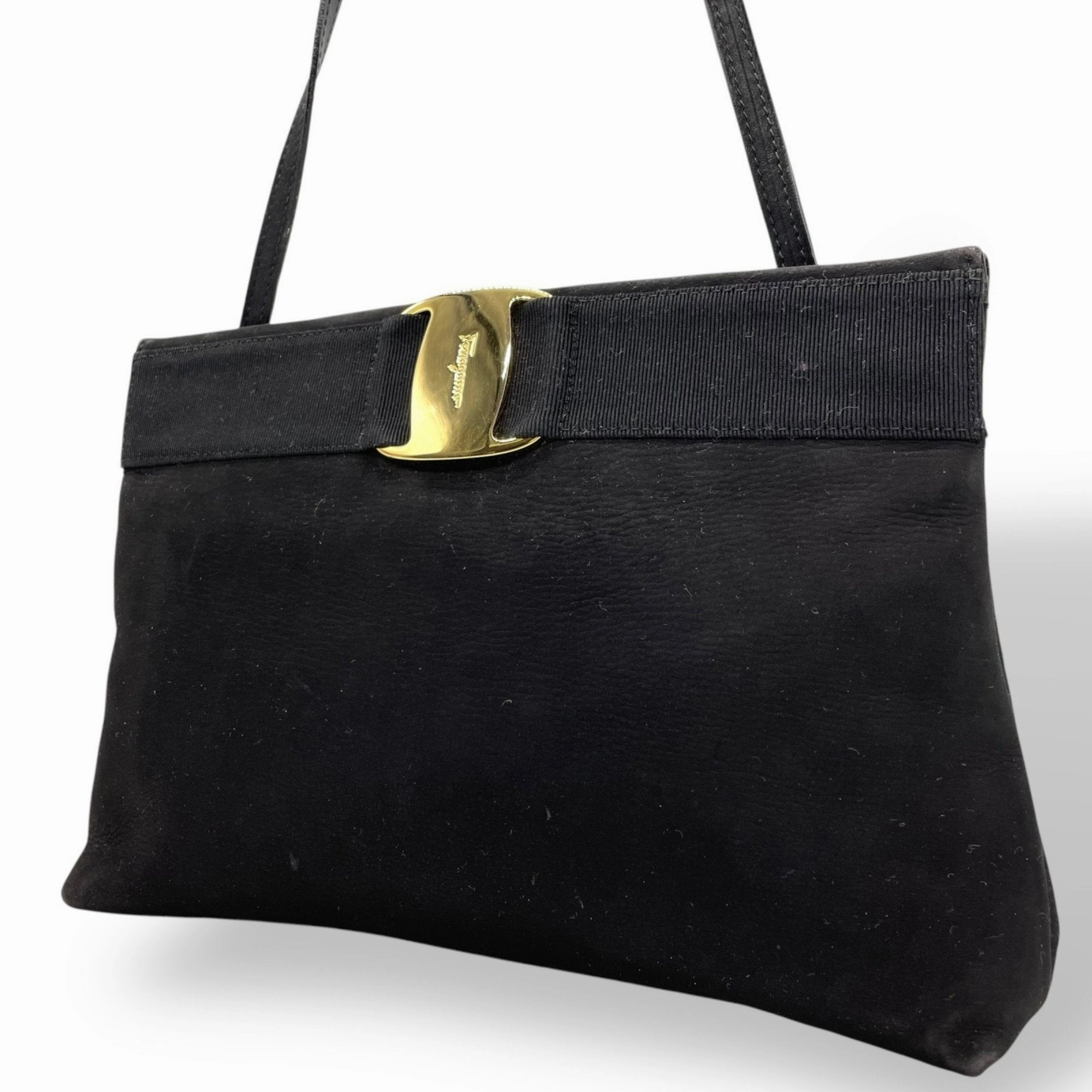 Salvatore Ferragamo Leather Leather Shoulder Bag (Pre-Owned)