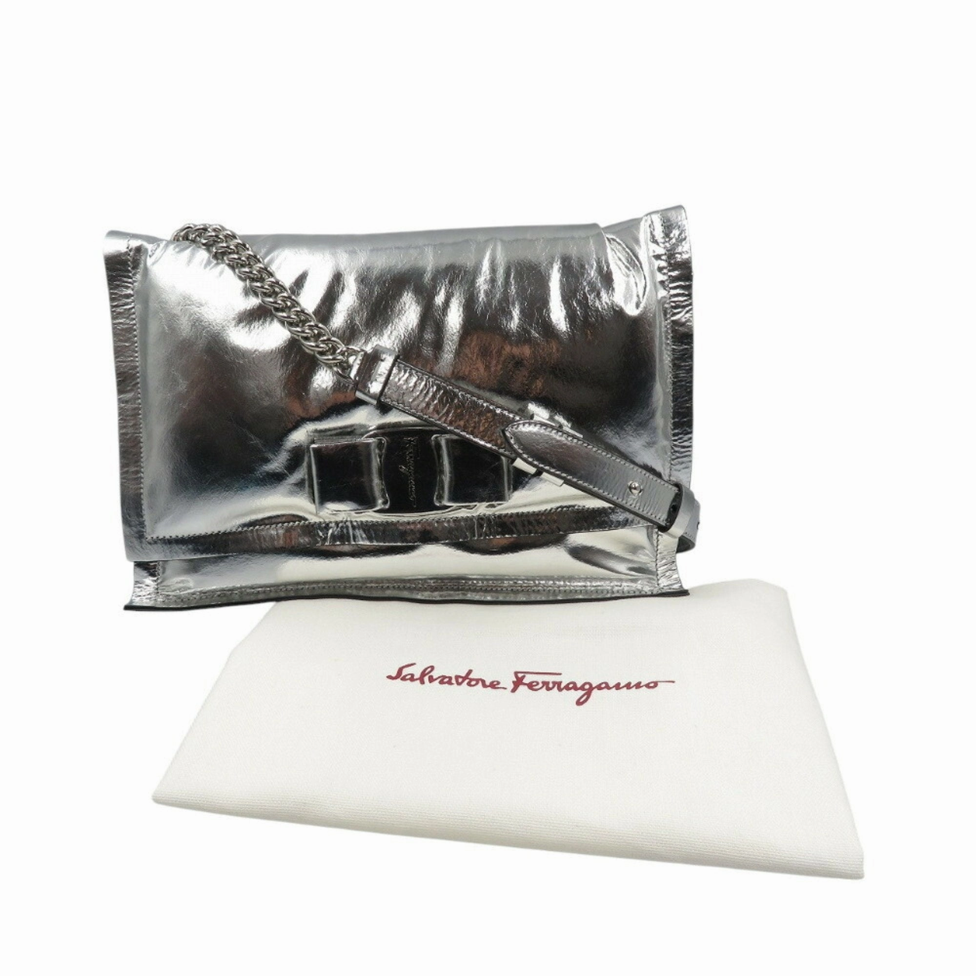 Salvatore Ferragamo Leather Shoulder Bag (Pre-Owned)
