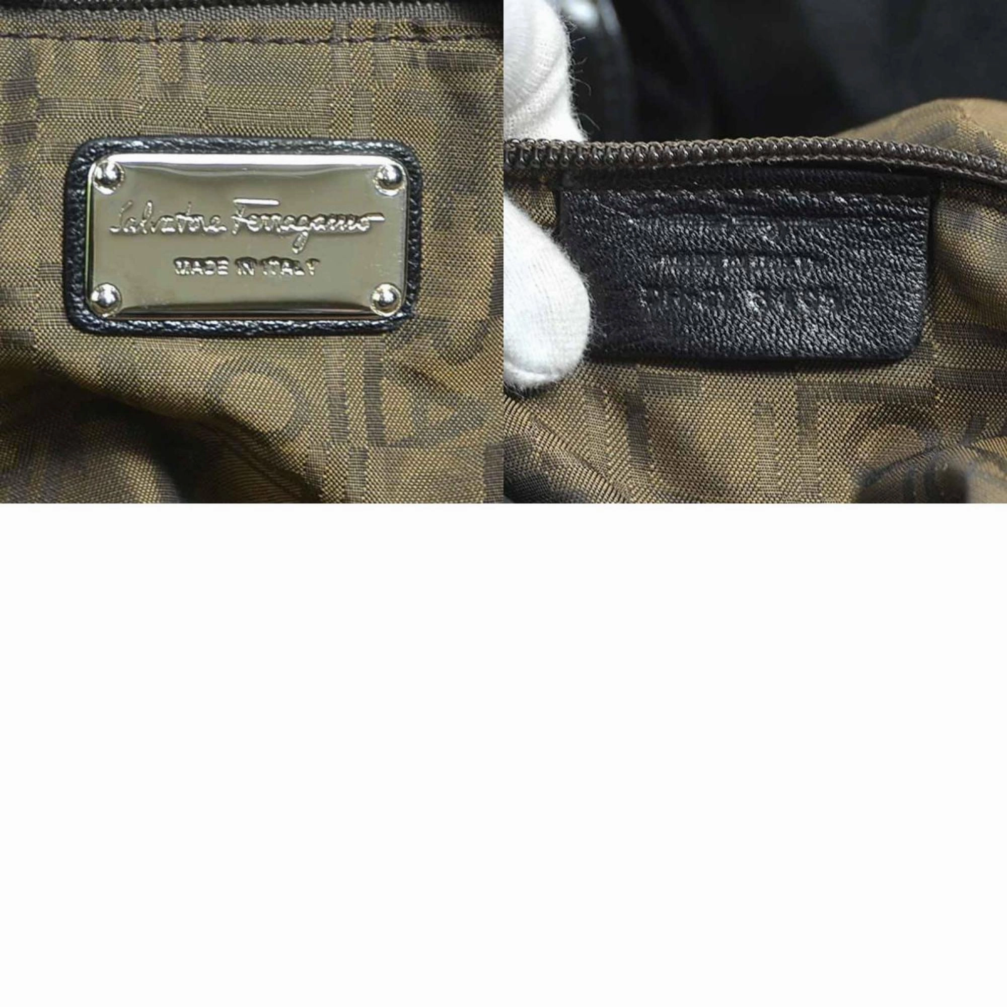 Salvatore Ferragamo Leather Shoulder Bag (Pre-Owned)