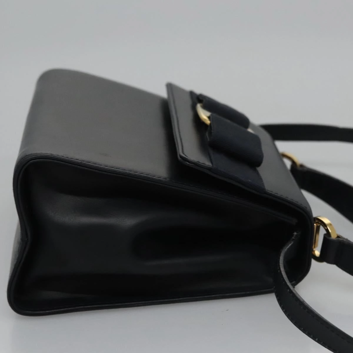 Salvatore Ferragamo Vara Leather Handbag (Pre-Owned)