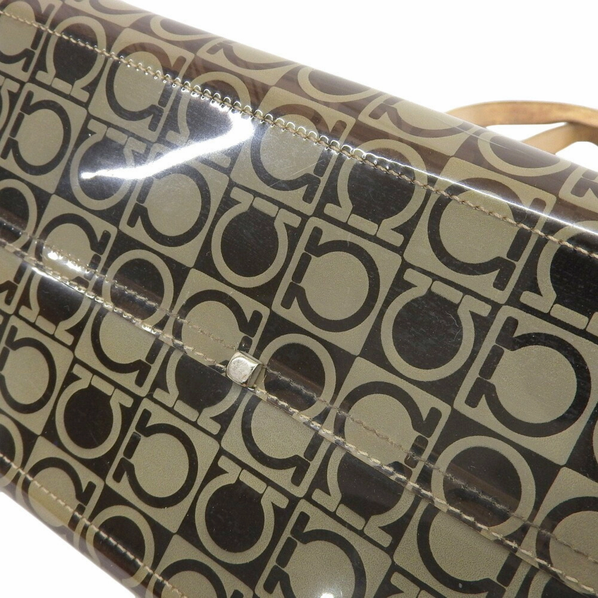 Salvatore Ferragamo Vinyl Handbag Tote Bag (Pre-Owned)