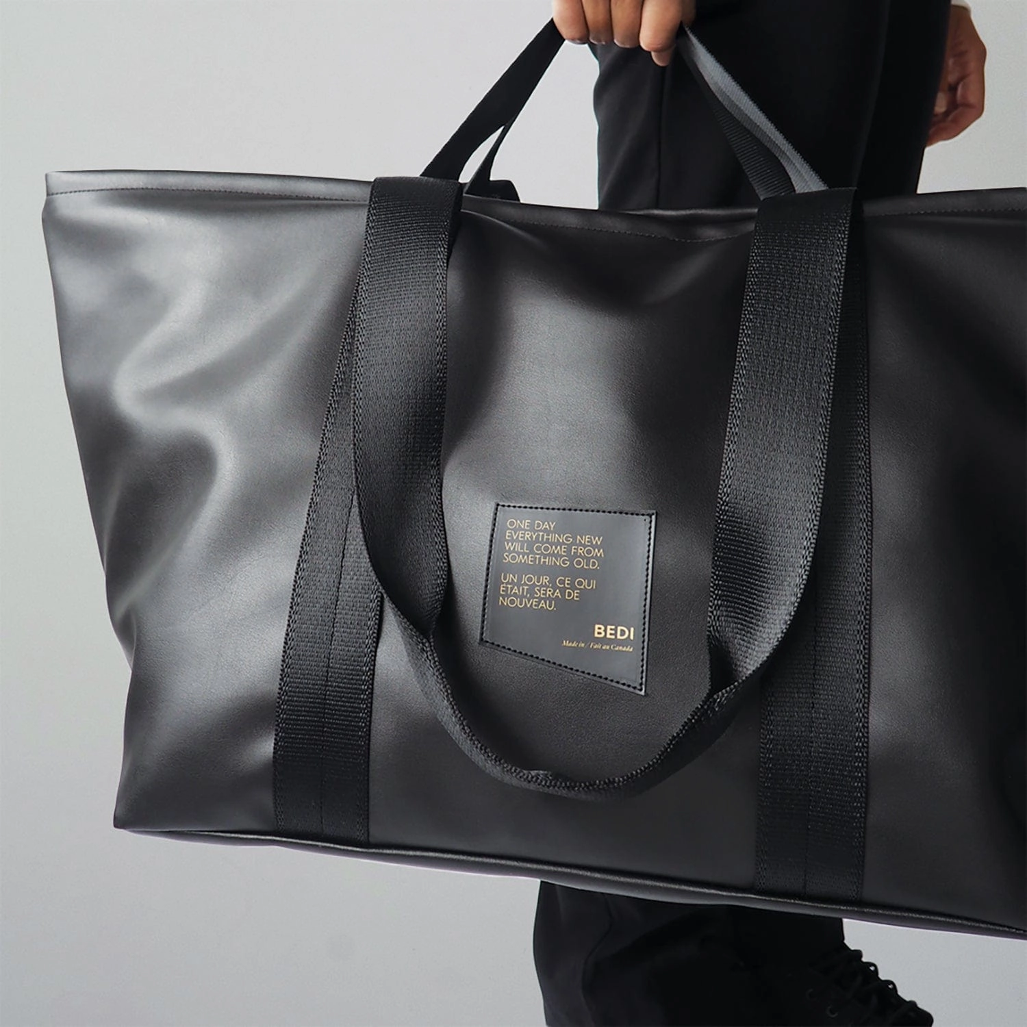 Shoalts Vegan Cactus Leather Weekender | Black