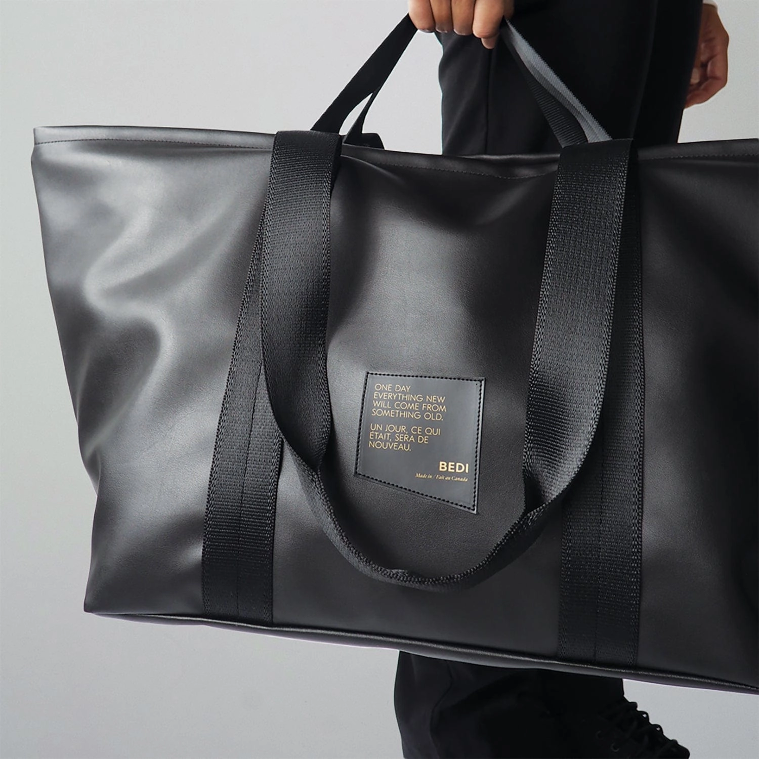 Shoalts Vegan Cactus Leather Weekender | Black